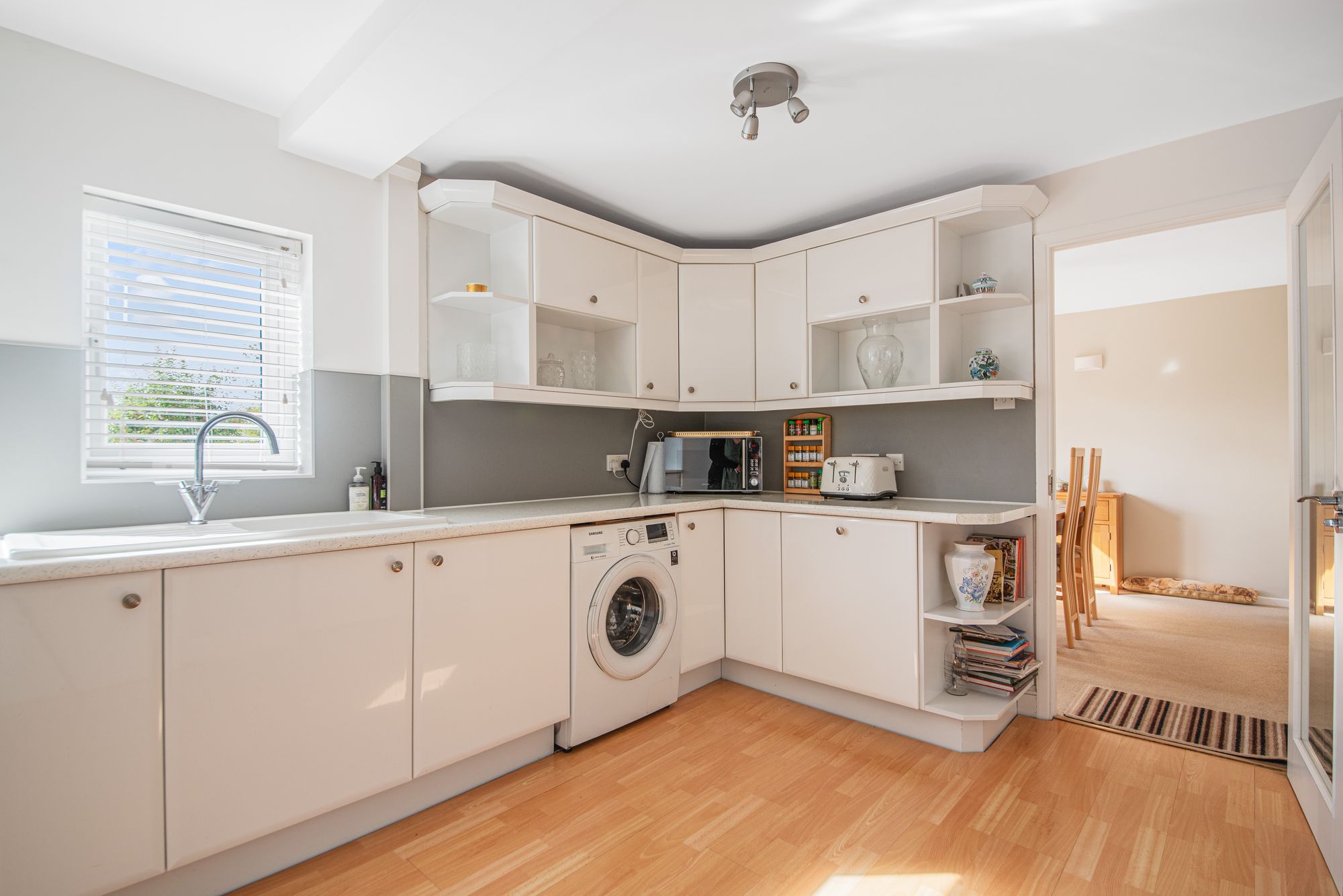 3 bed semi-detached house for sale in Stonebow Road, Pershore  - Property Image 3