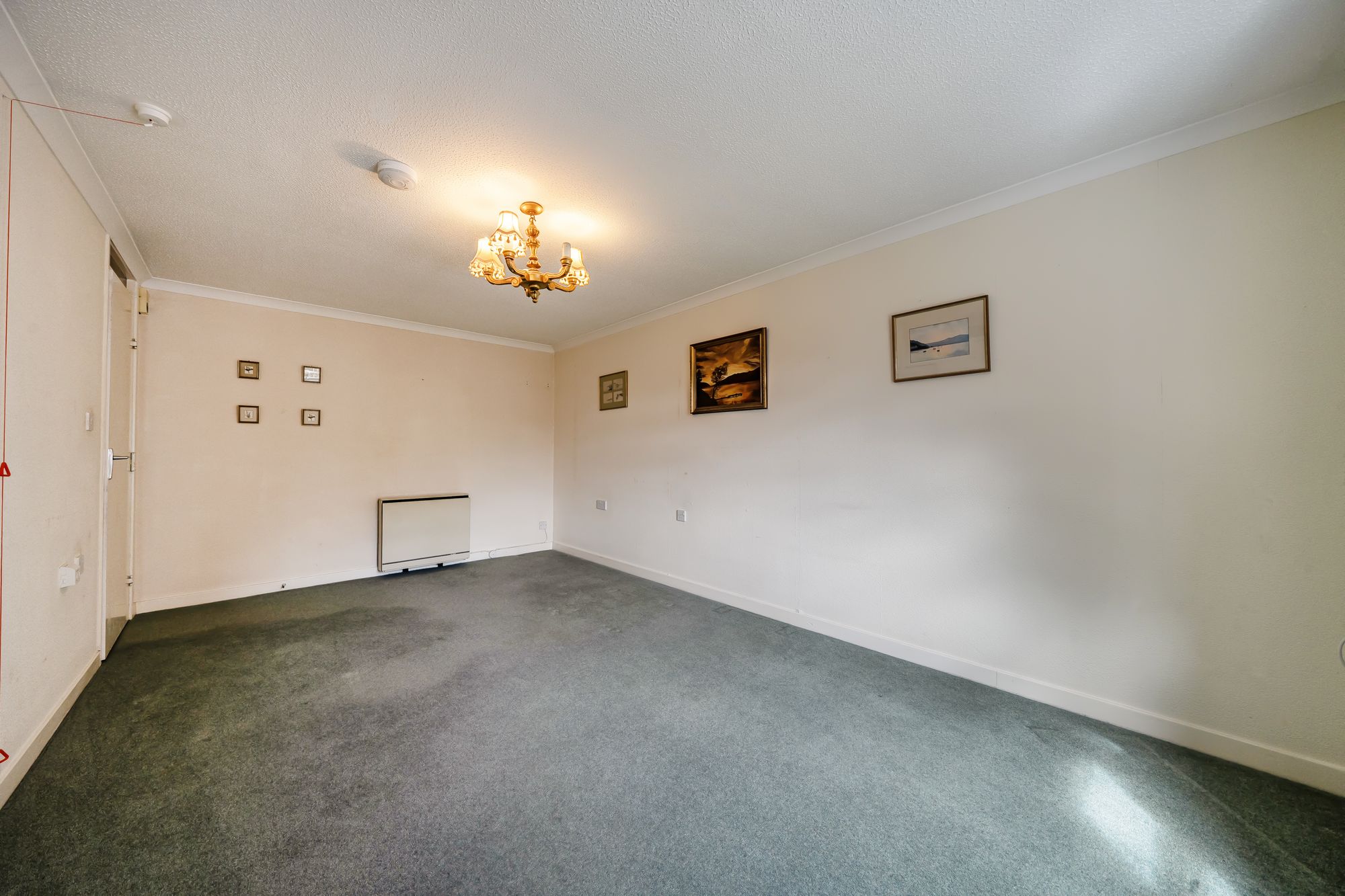 2 bed flat for sale in Ganderton Court, Pershore 3