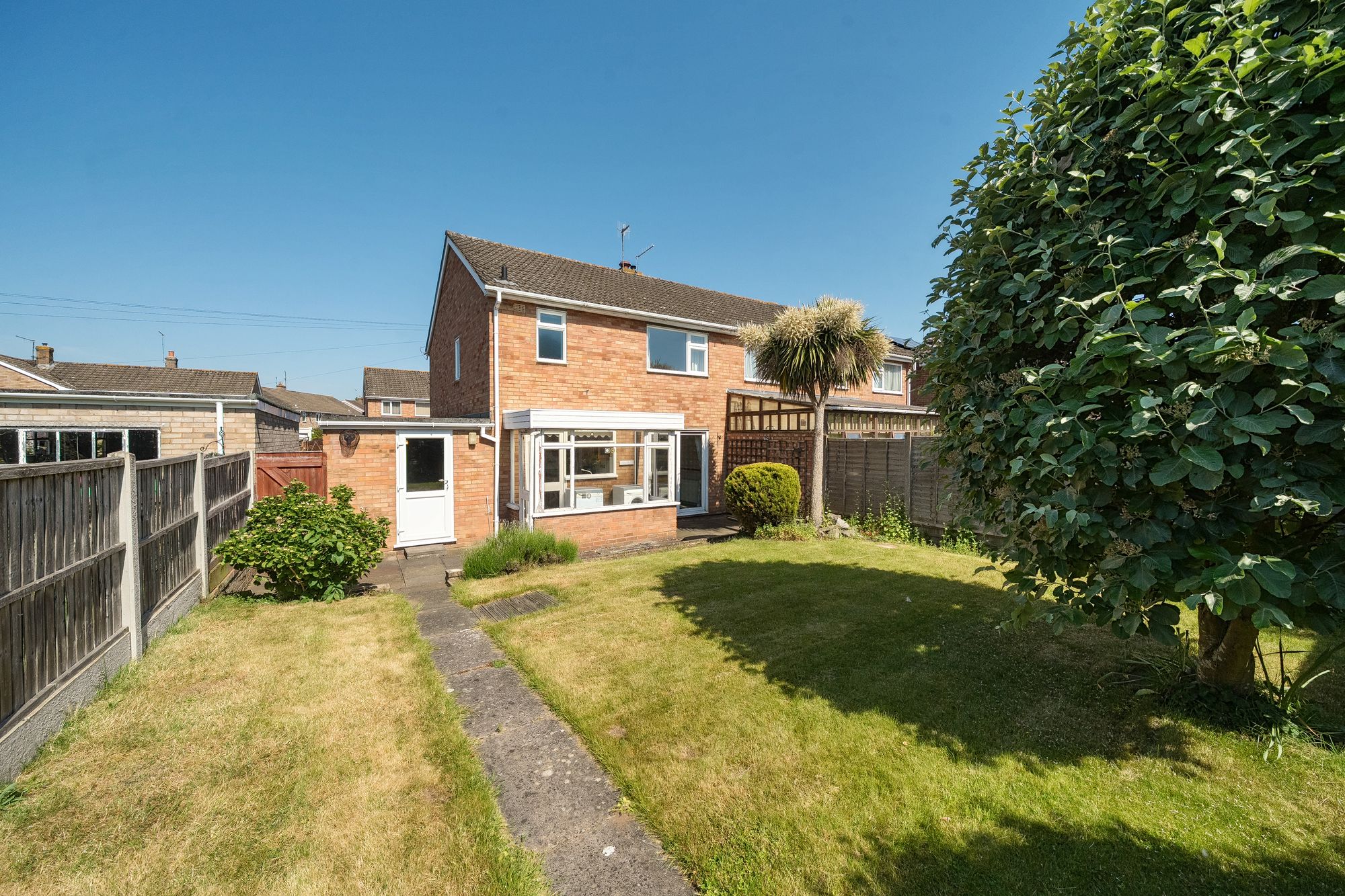 3 bed semi-detached house for sale in Chapel Road, Worcester  - Property Image 2