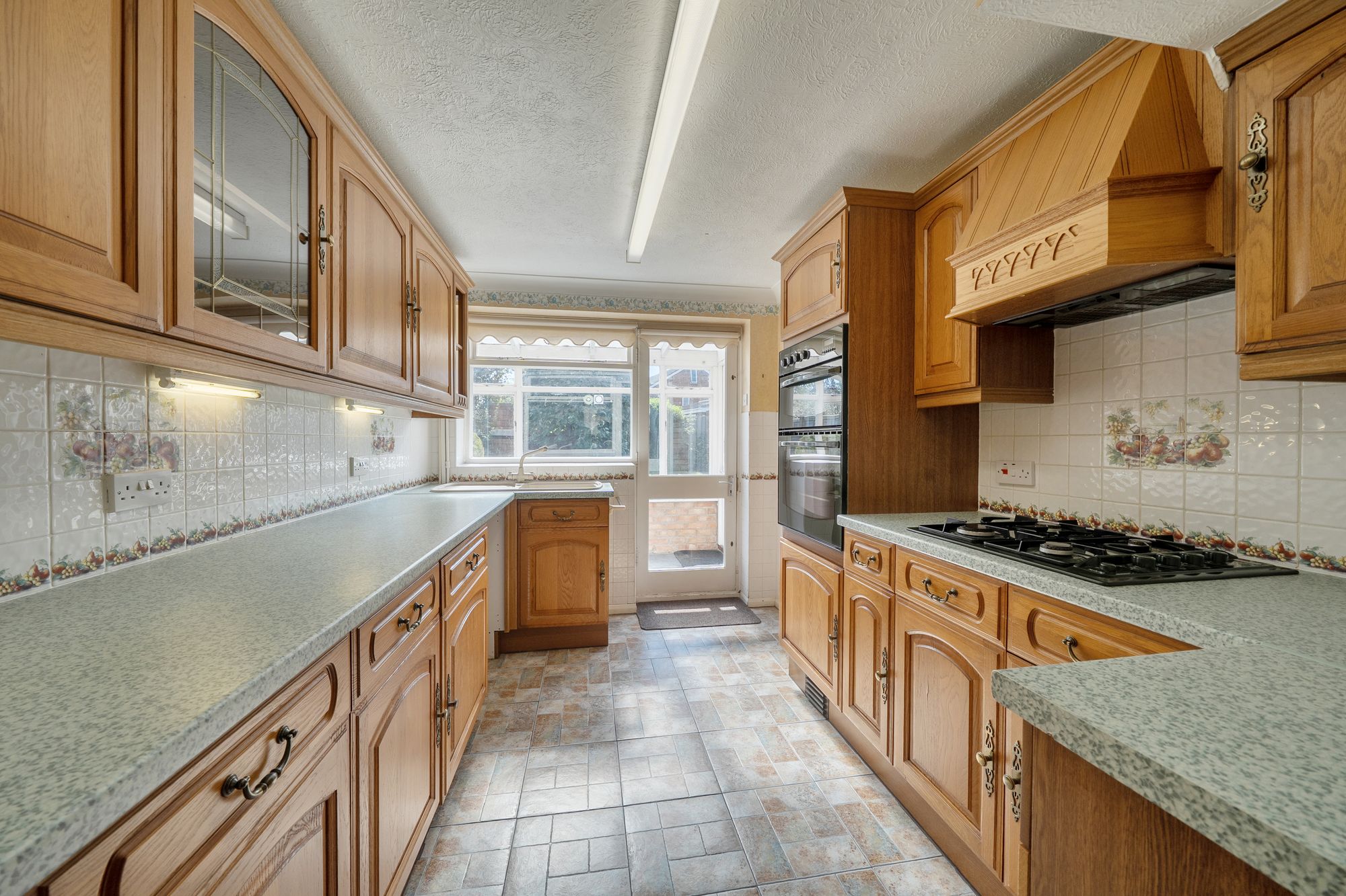 3 bed semi-detached house for sale in Chapel Road, Worcester  - Property Image 5