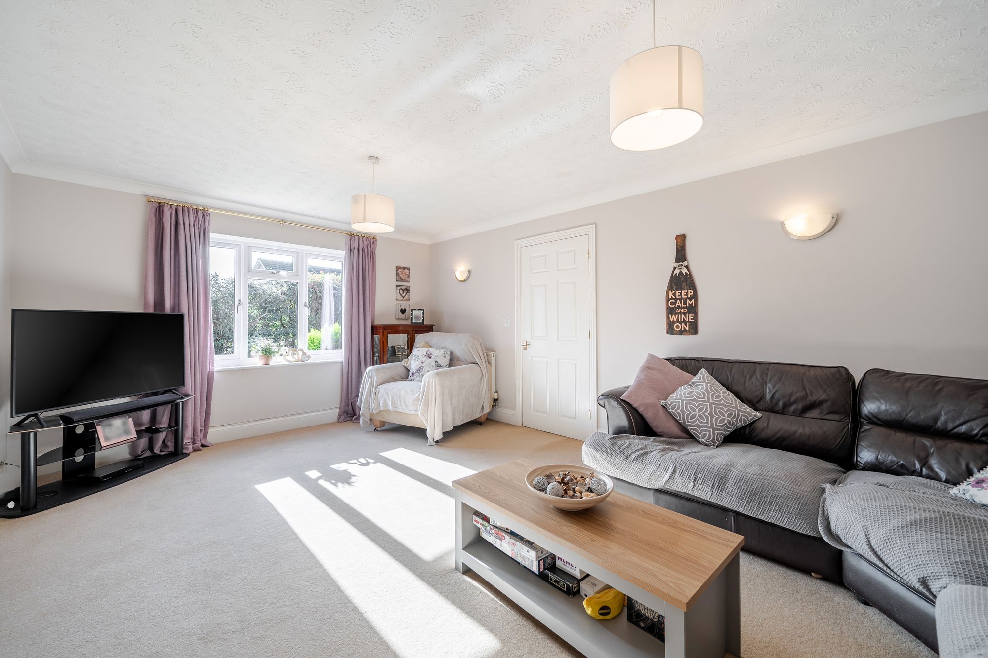 5 bed detached house for sale in Merryfields, Malvern  - Property Image 6