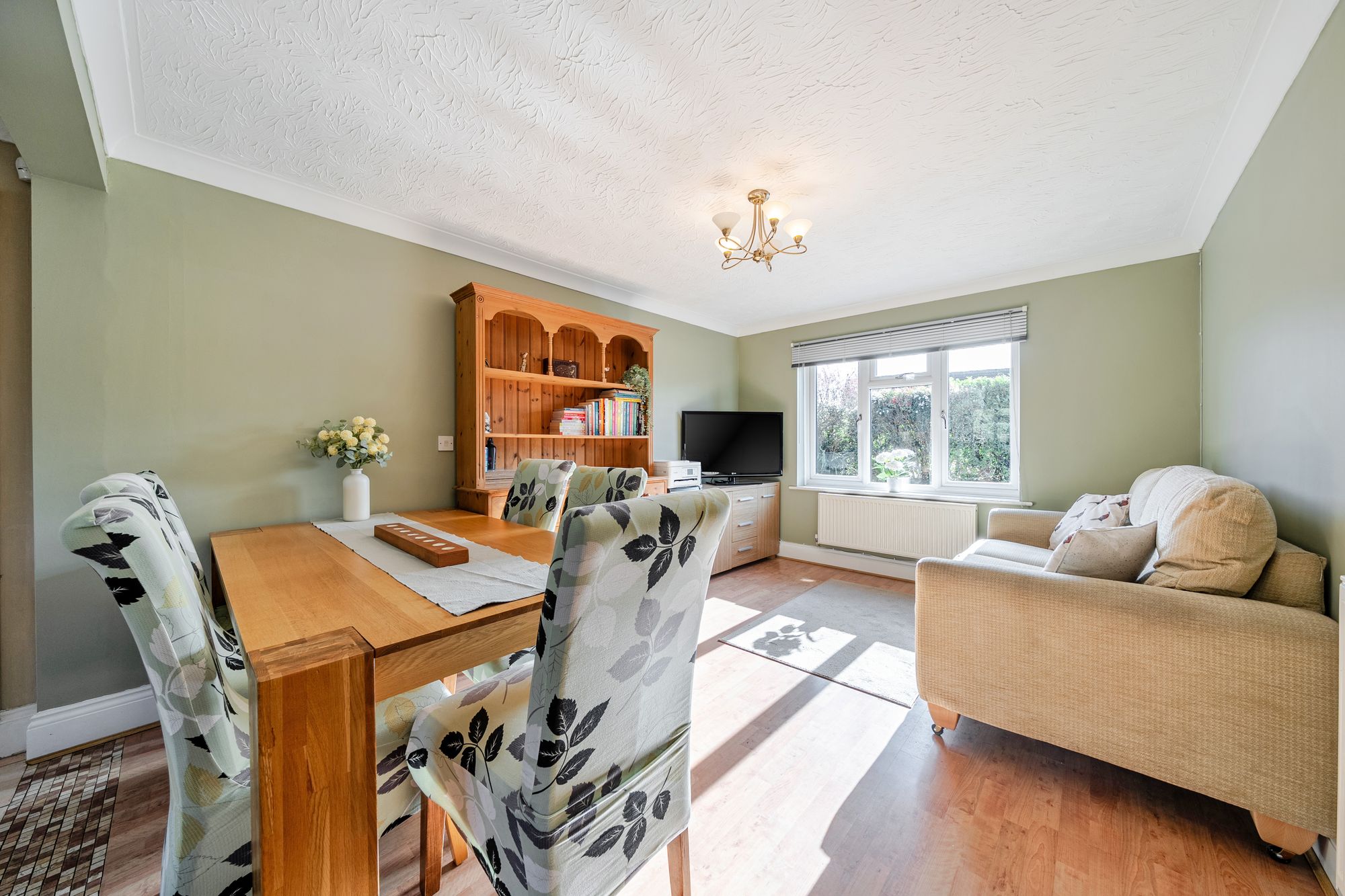 5 bed detached house for sale in Merryfields, Malvern 2