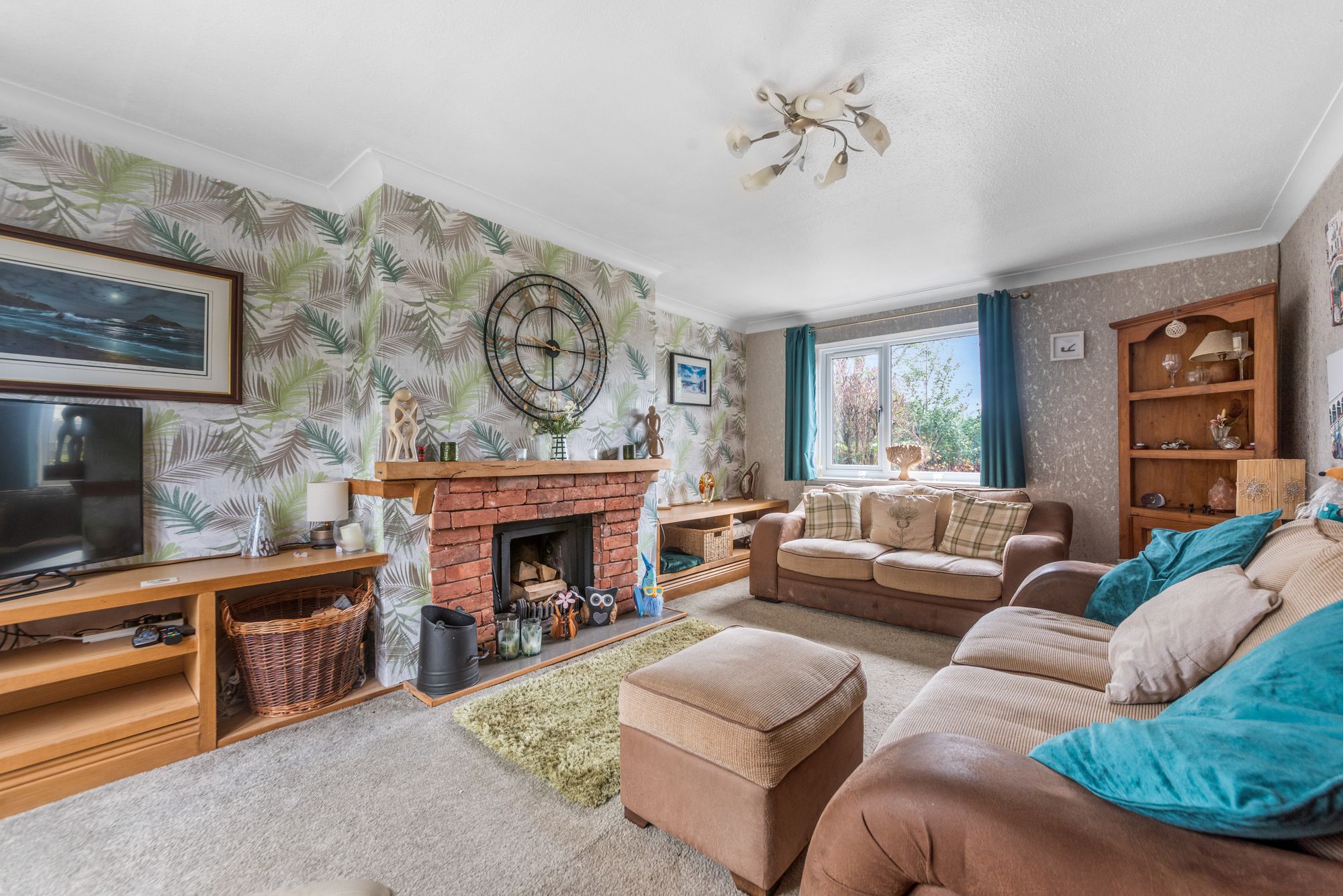 3 bed end of terrace house for sale in Hill-View, Worcester  - Property Image 5