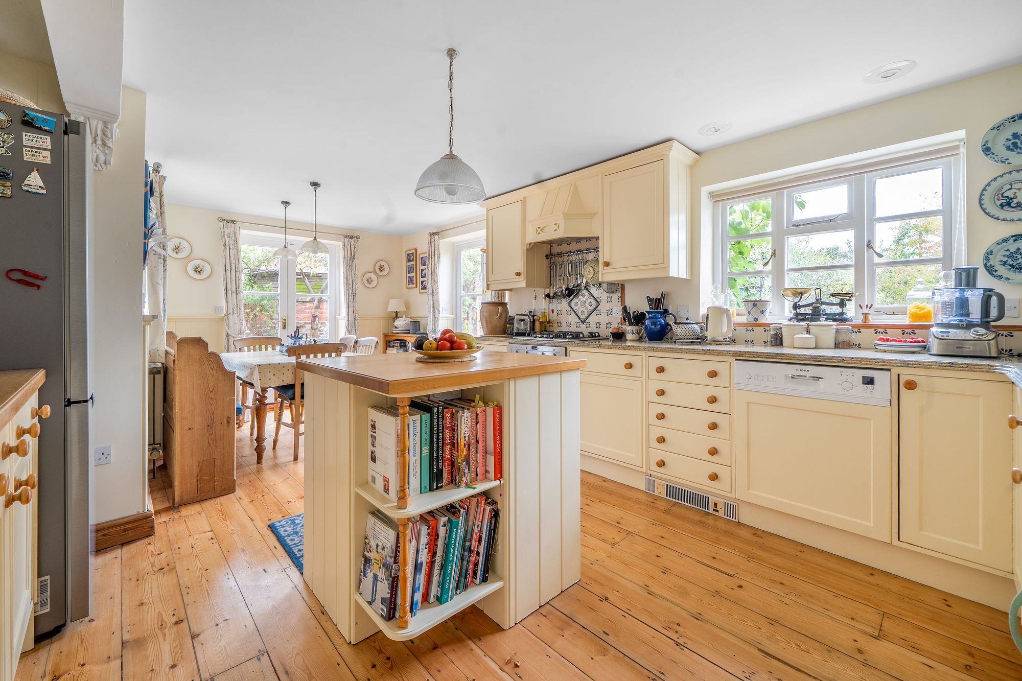 4 bed detached house for sale in Wick Road, Pershore 4