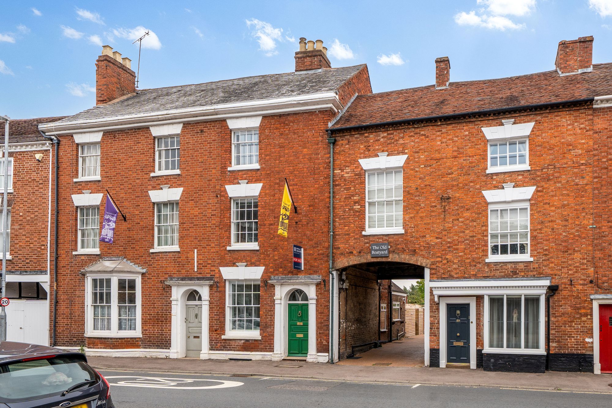 3 bed mid-terraced house for sale in Bridge Street, Pershore 18