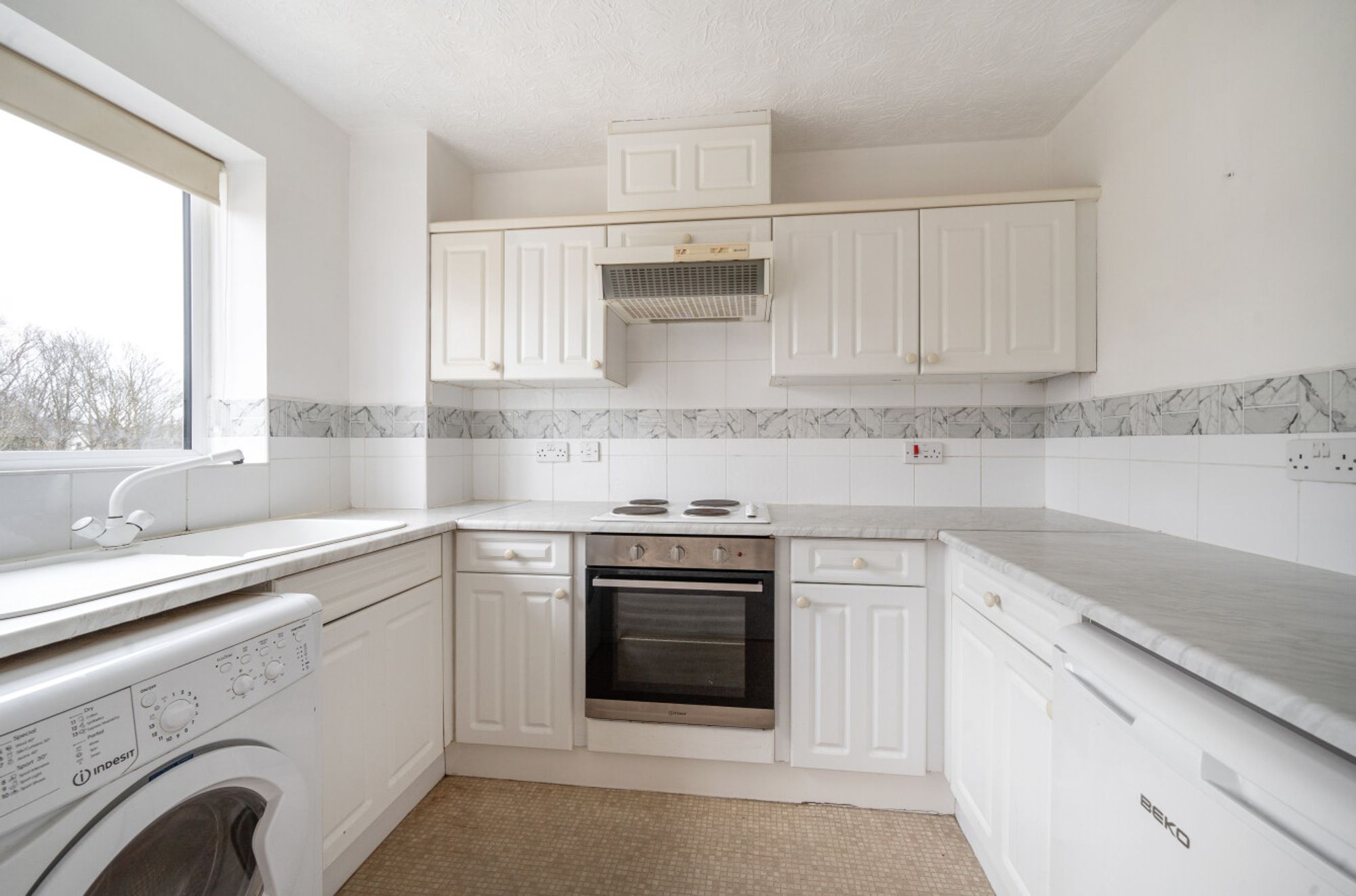 2 bed apartment for sale in Mortimers Quay, Evesham 5
