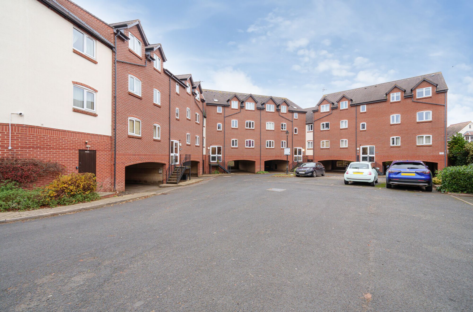 2 bed apartment for sale in Mortimers Quay, Evesham 12