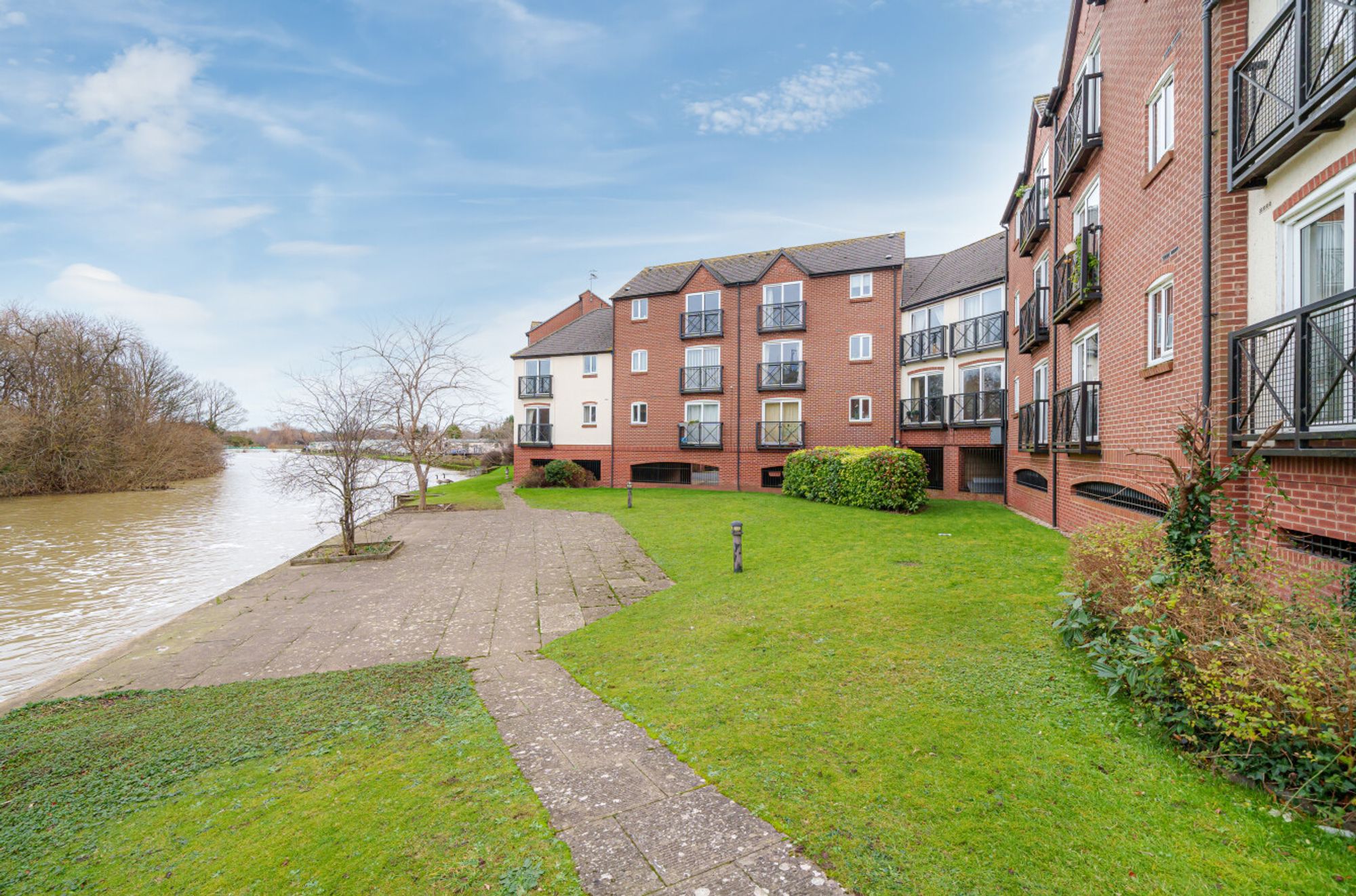 2 bed apartment for sale in Mortimers Quay, Evesham 6