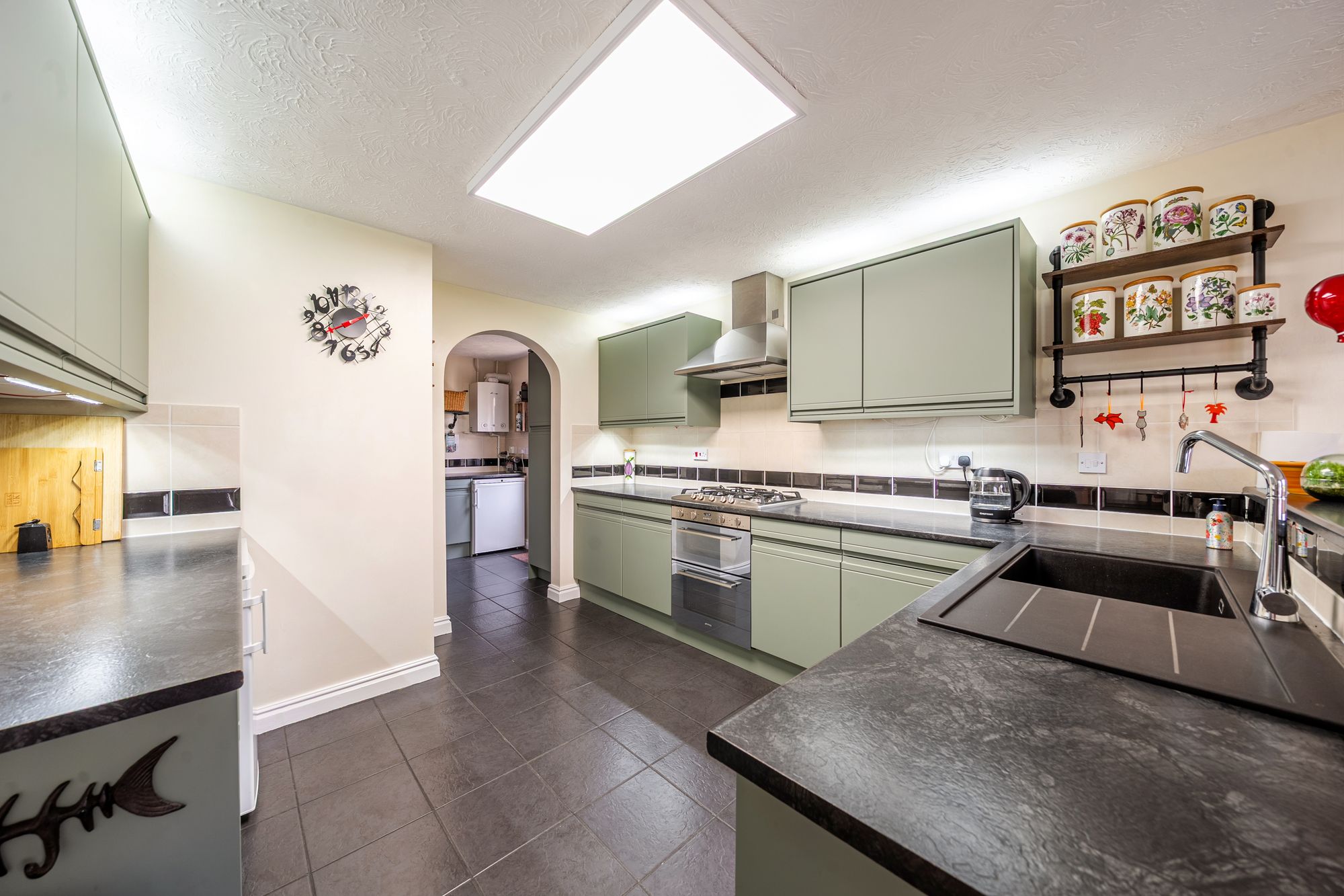 4 bed detached house for sale in Gibbs Close, Pershore  - Property Image 4