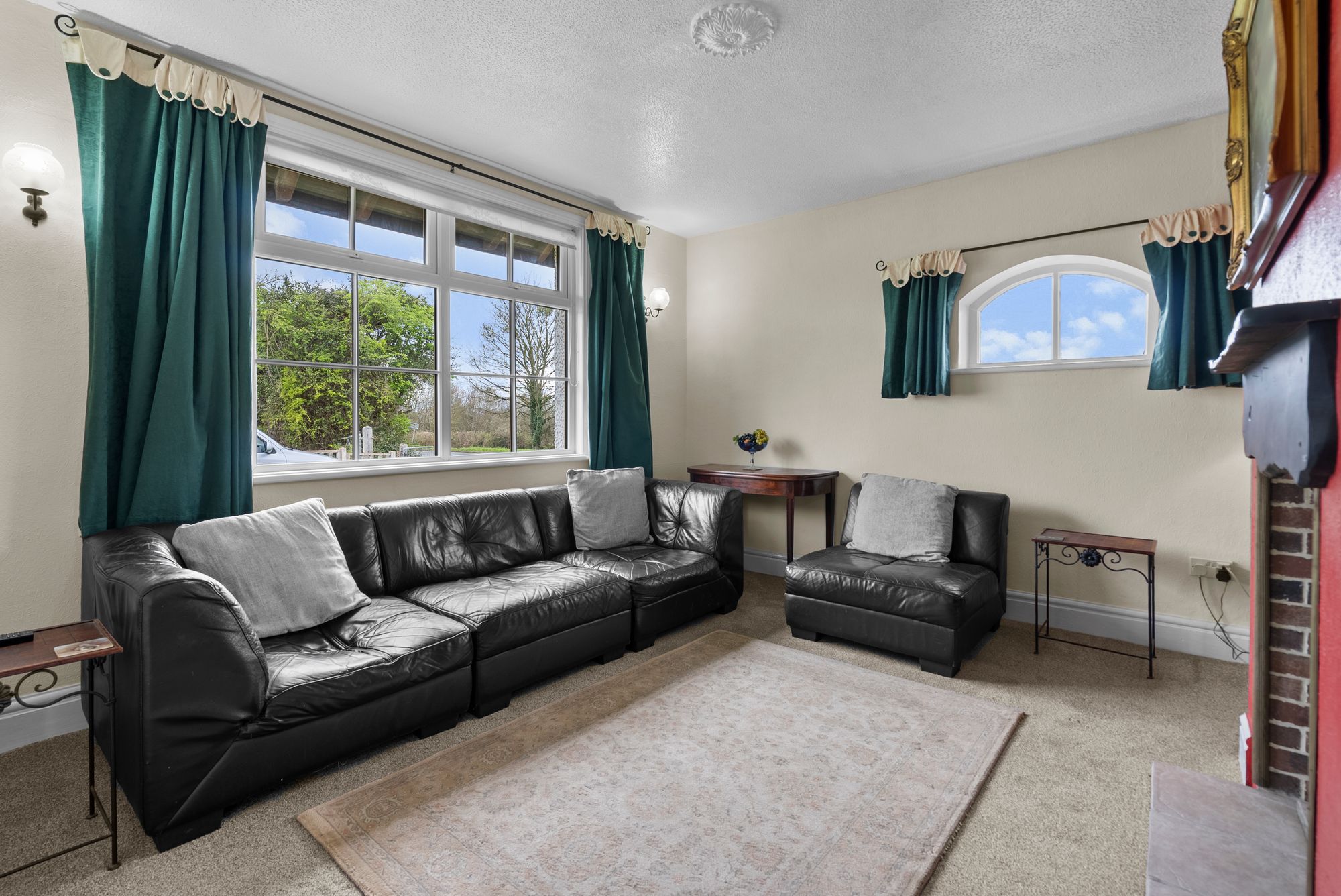 3 bed detached house for sale in Evesham Road, Pershore 10