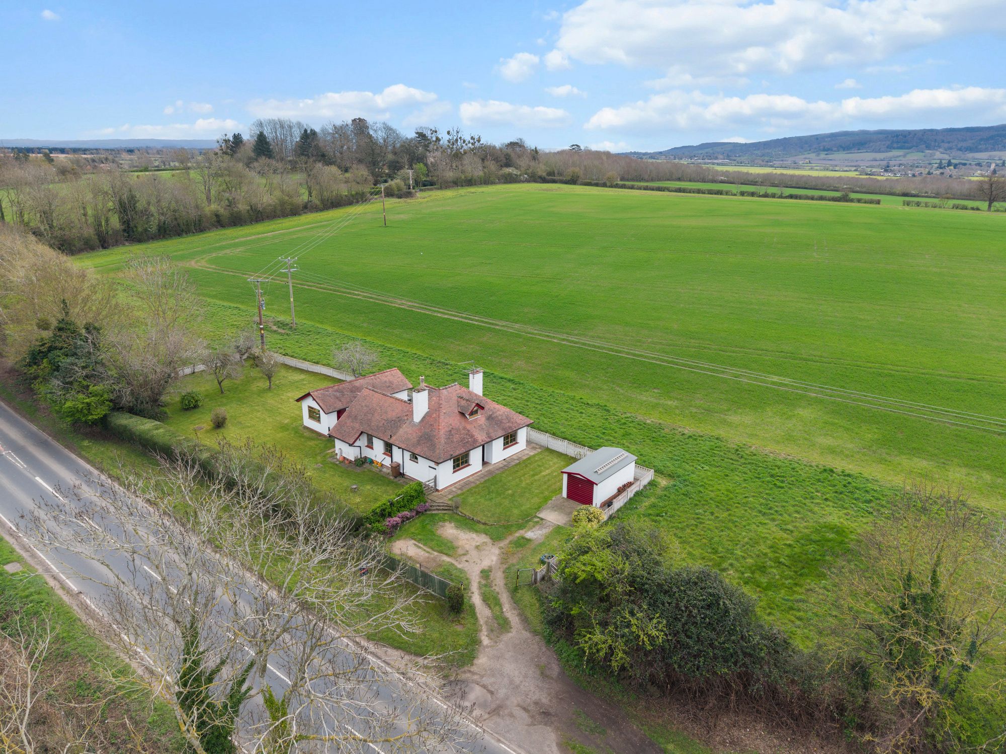 3 bed detached house for sale in Evesham Road, Pershore, WR10