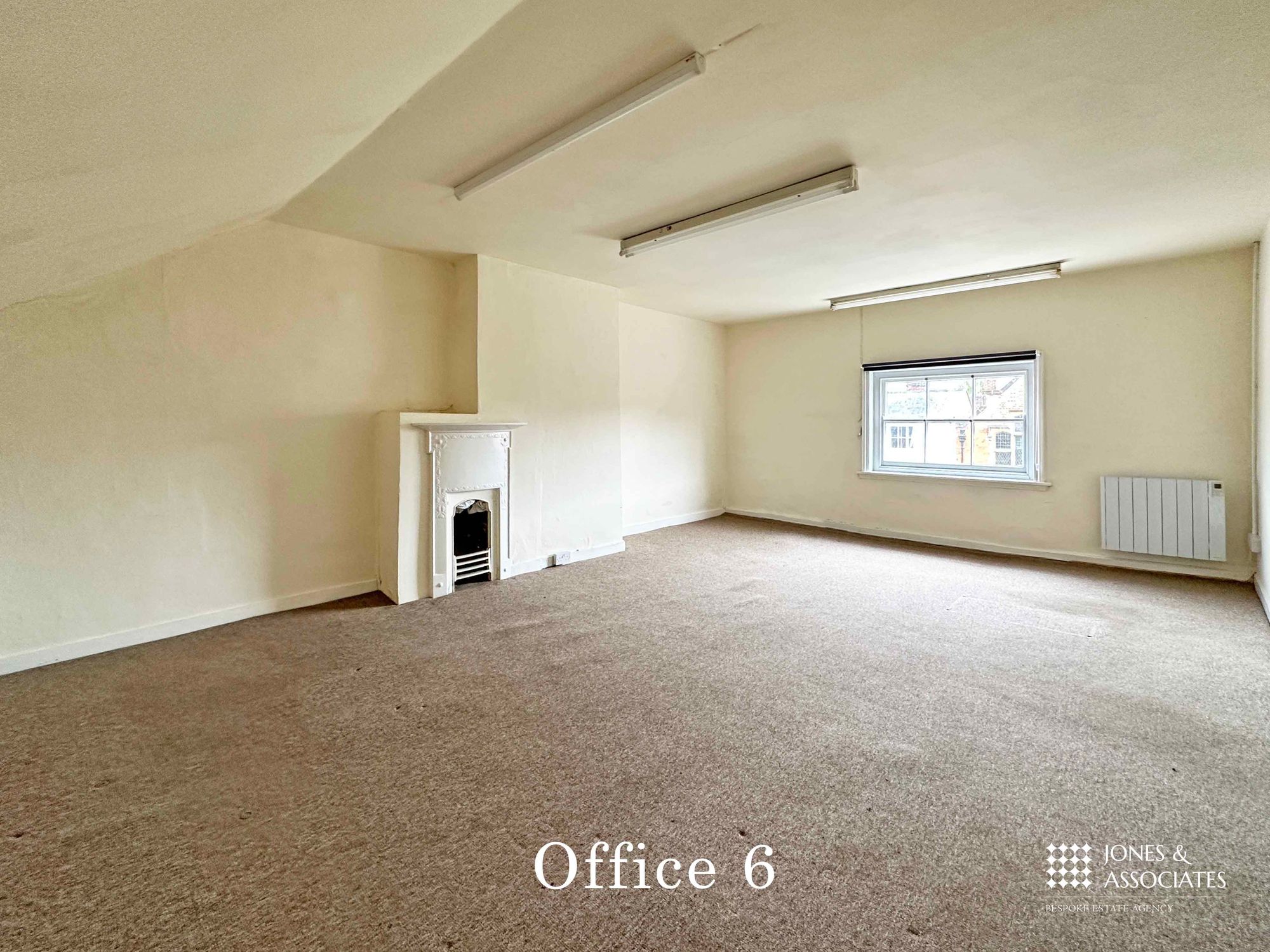 To rent in Broad Street, Pershore  - Property Image 2