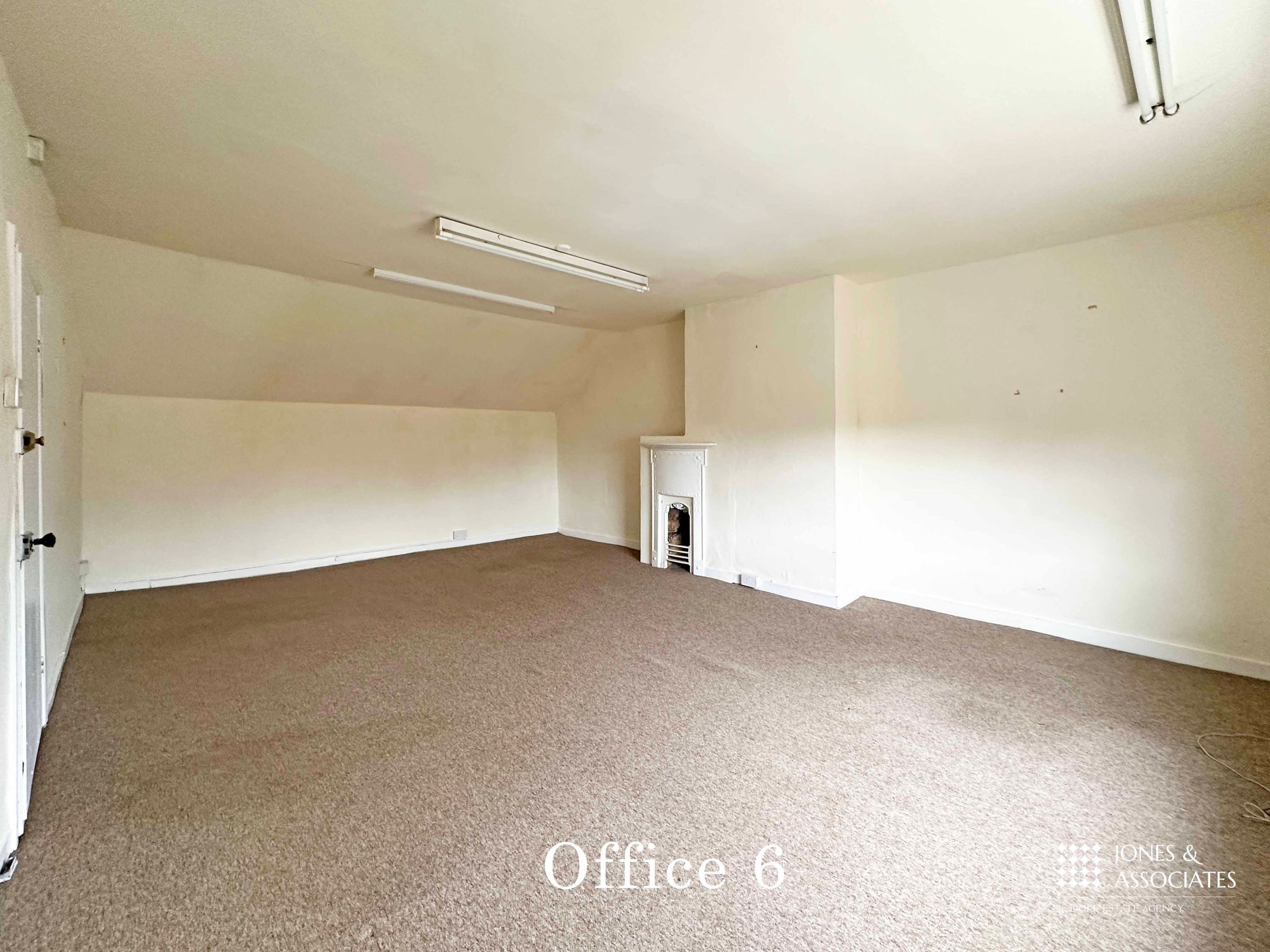 To rent in Broad Street, Pershore  - Property Image 3