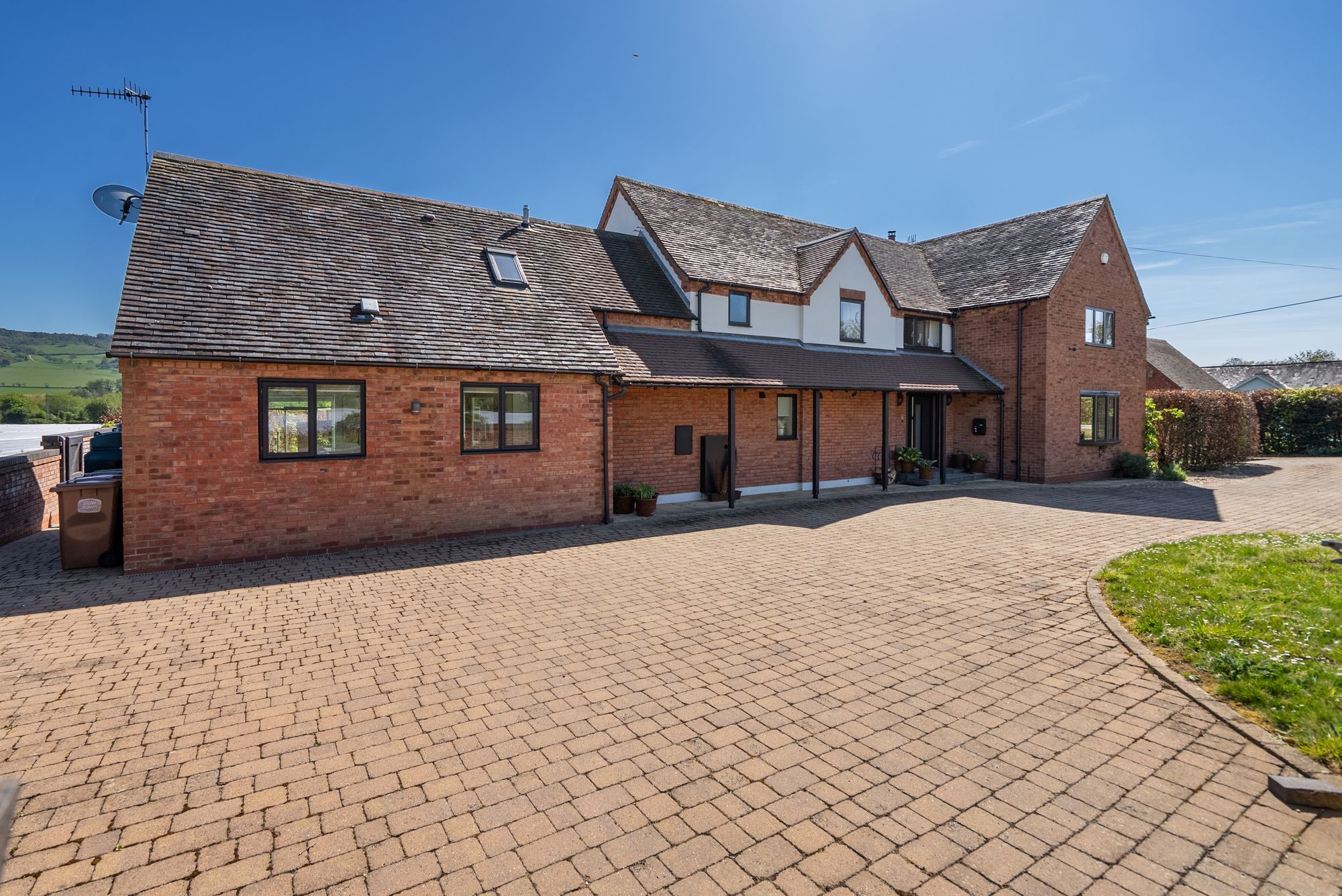 5 bed detached house for sale in Lower End, Pershore 48