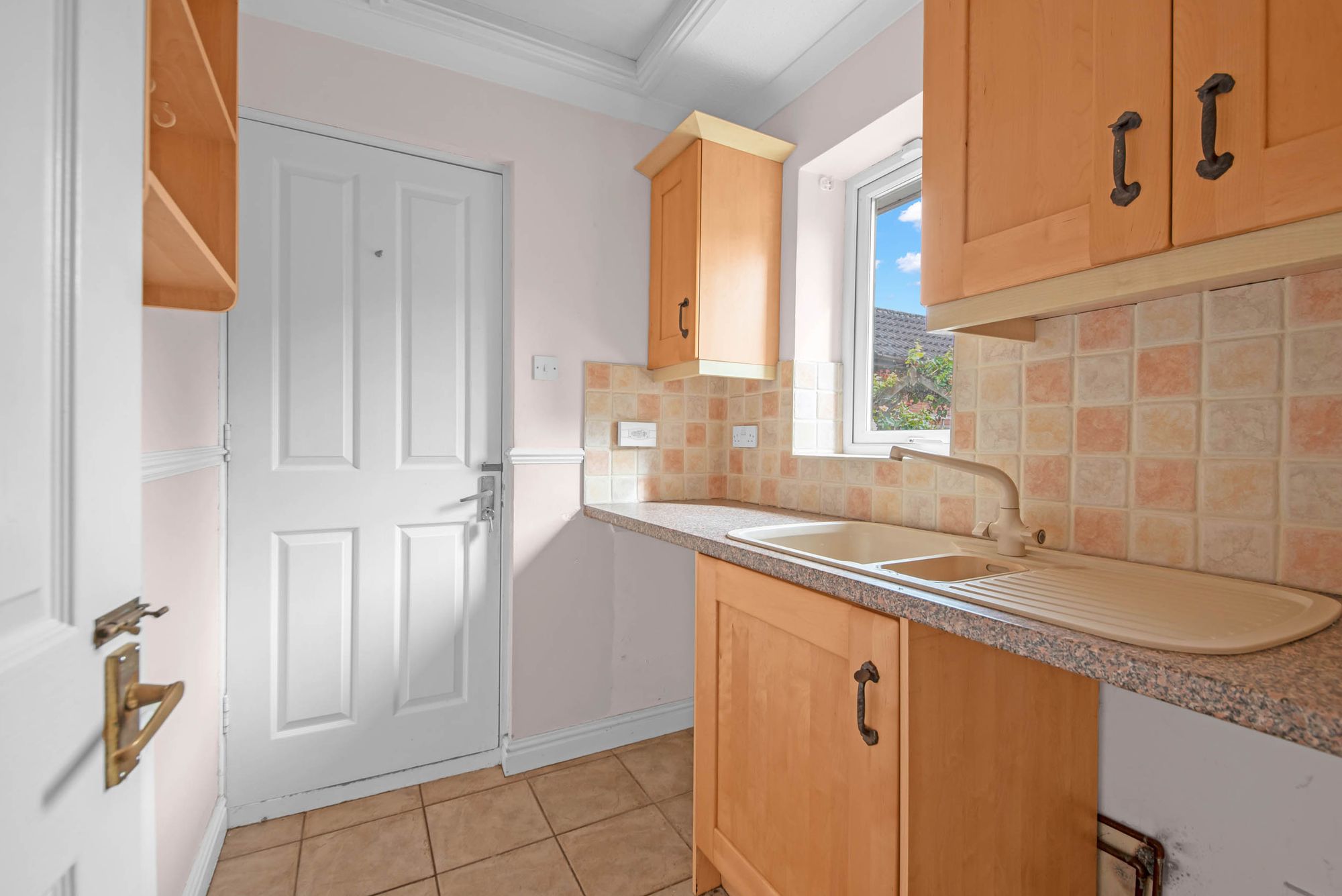 4 bed detached house for sale in Little Penny Rope, Pershore 3