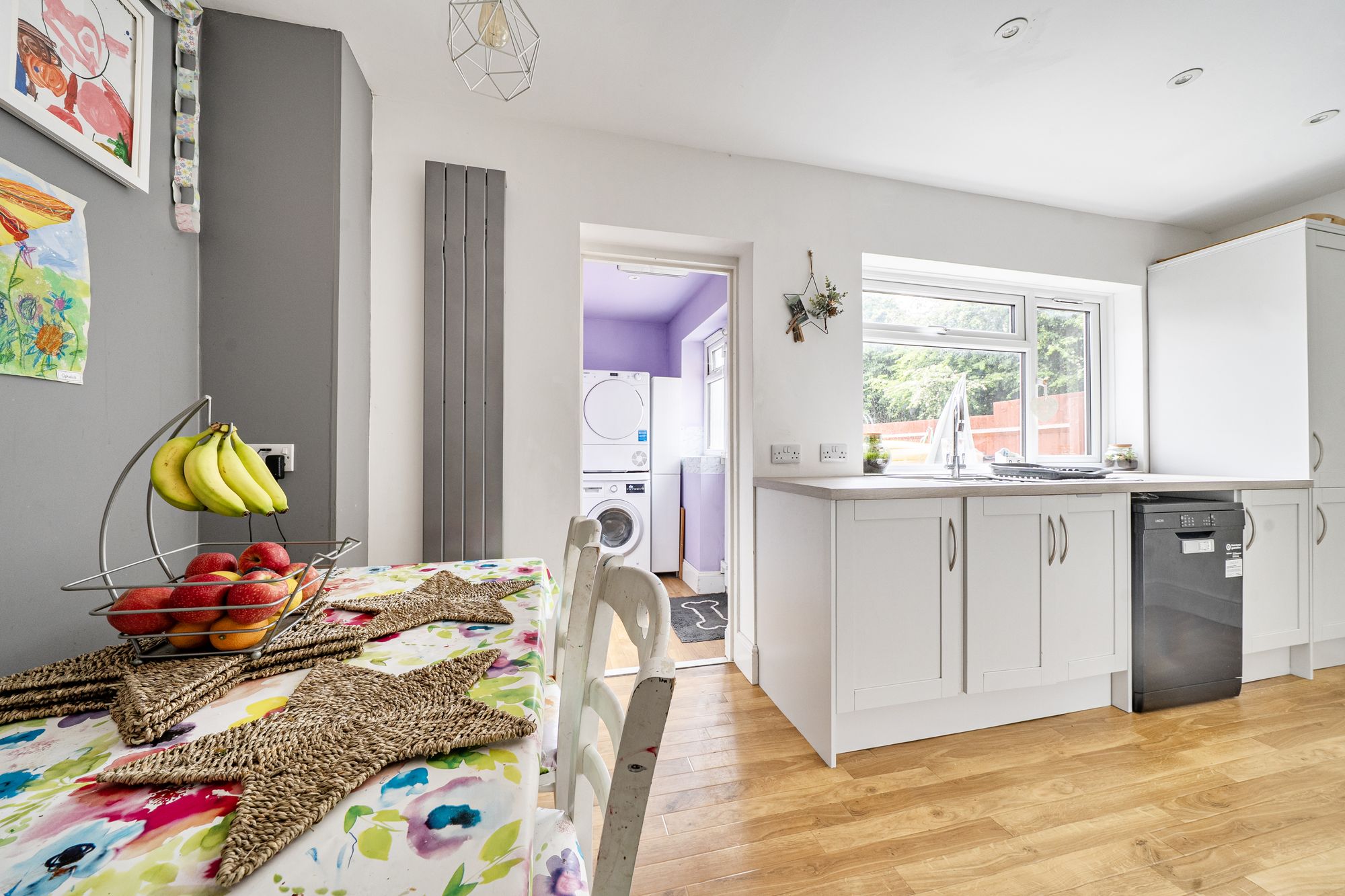 3 bed end of terrace house for sale in Fountain Gardens, Evesham 3