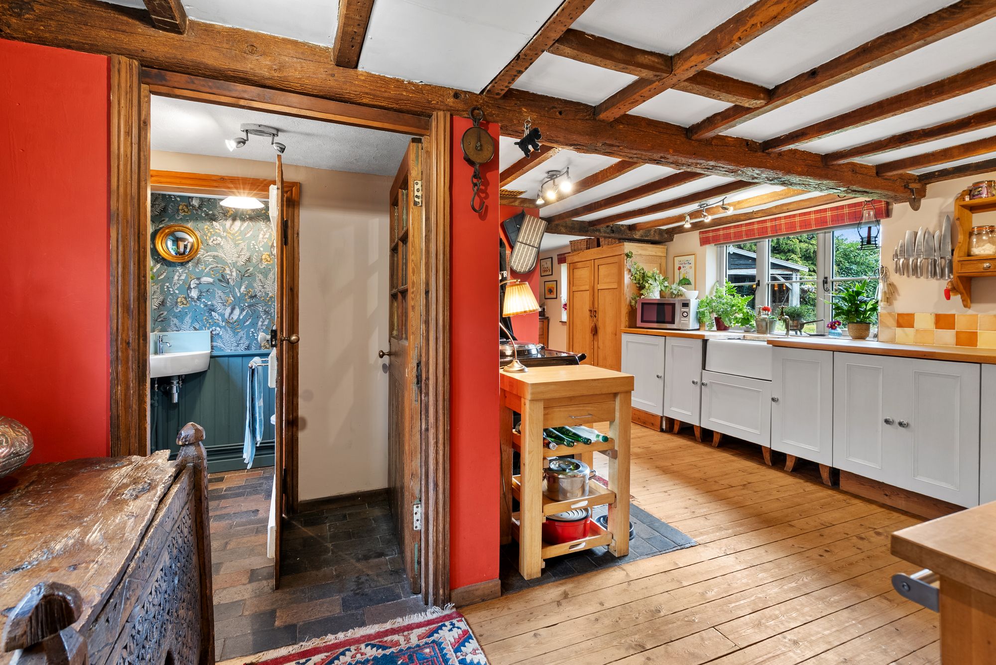 4 bed detached house for sale in Upton Road, Worcester 9