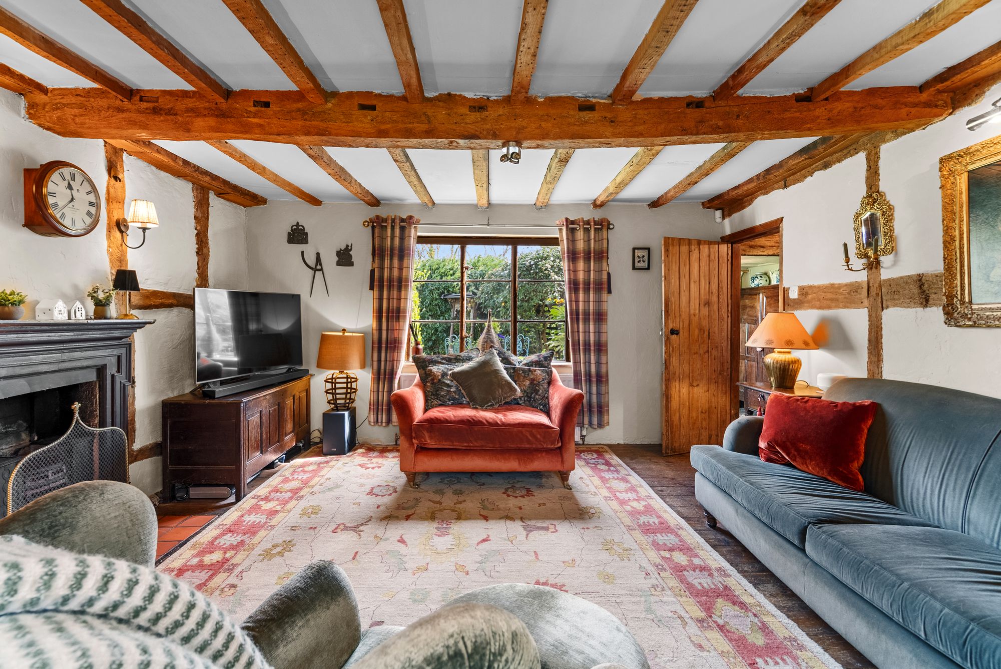 4 bed detached house for sale in Upton Road, Worcester 1