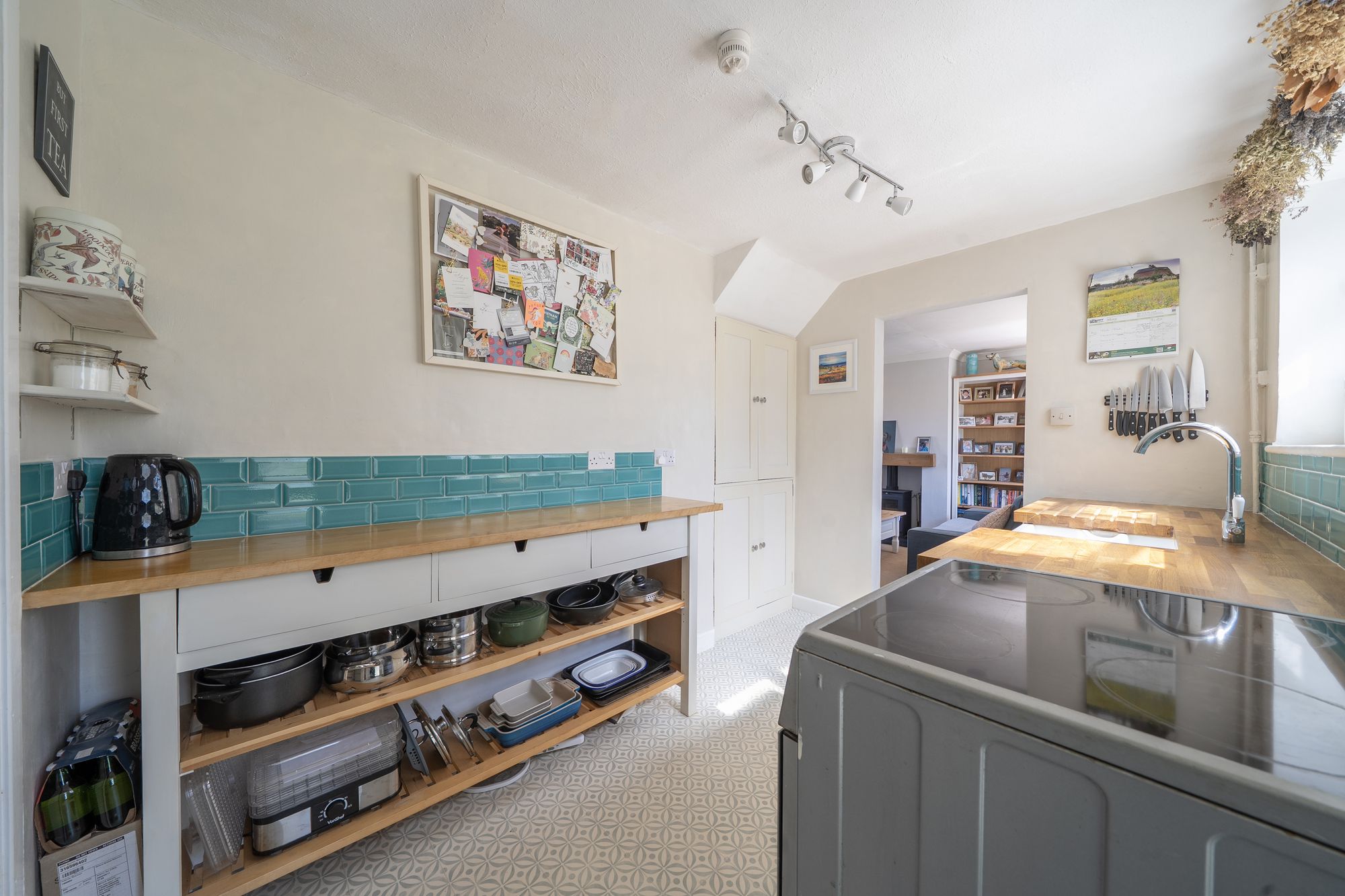 3 bed terraced house for sale in Hands Orchard, Pershore 3