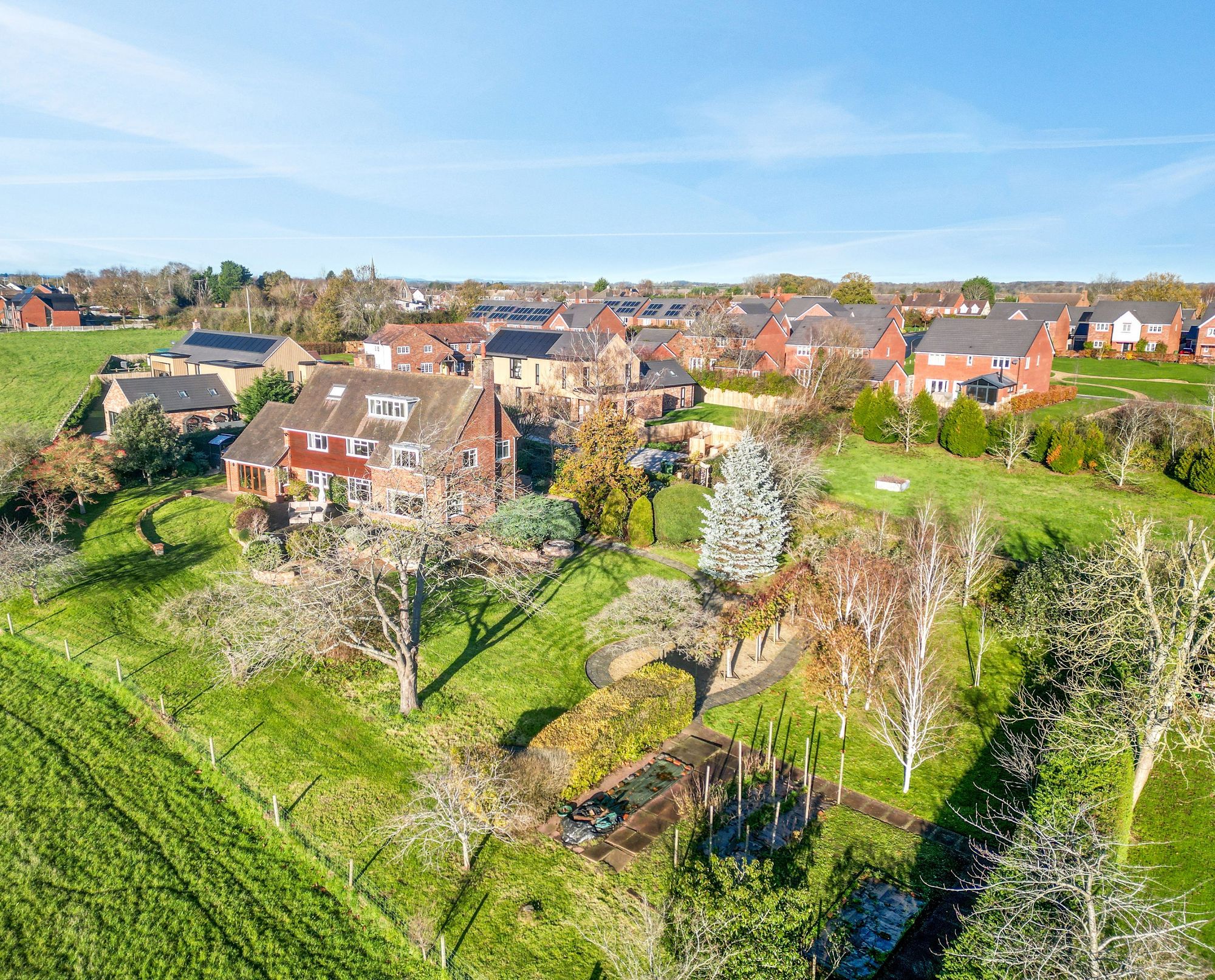 4 bed detached house for sale in Brickyard Lane, Pershore  - Property Image 2