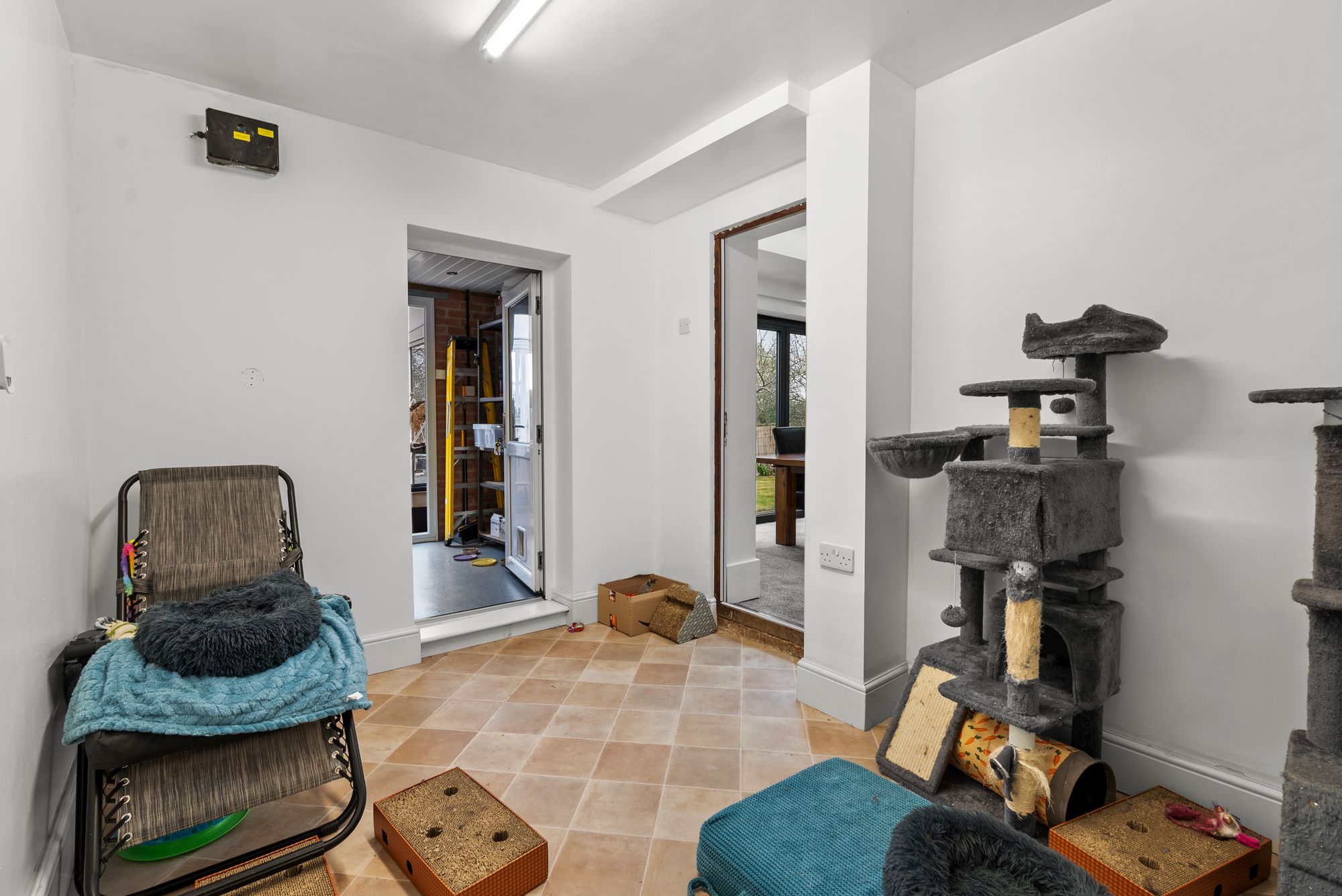 4 bed detached house for sale in Hawthorne Close, Pershore 25