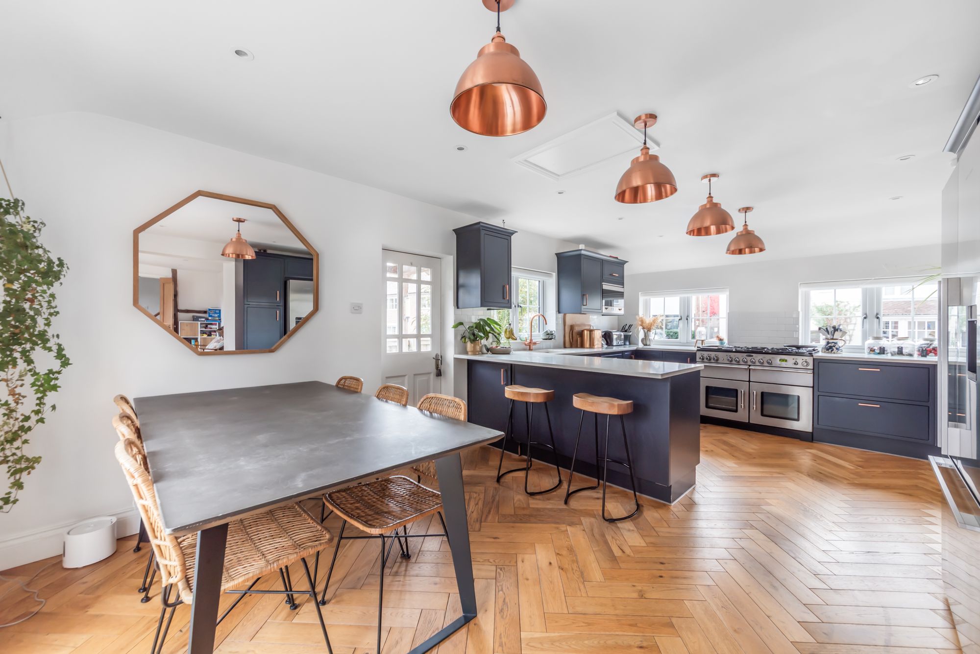 5 bed end of terrace house for sale in Boon Street, Pershore 4