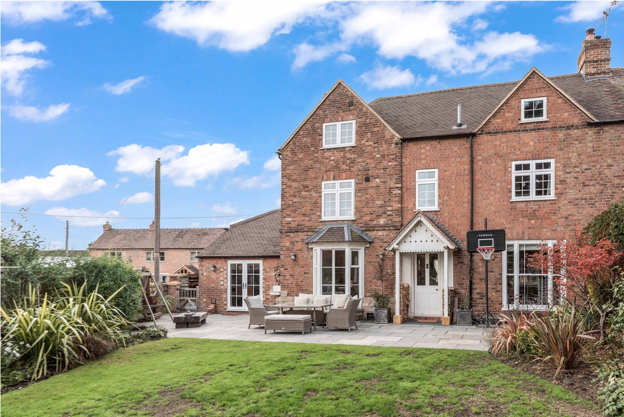 5 bed end of terrace house for sale in Boon Street, Pershore, WR10