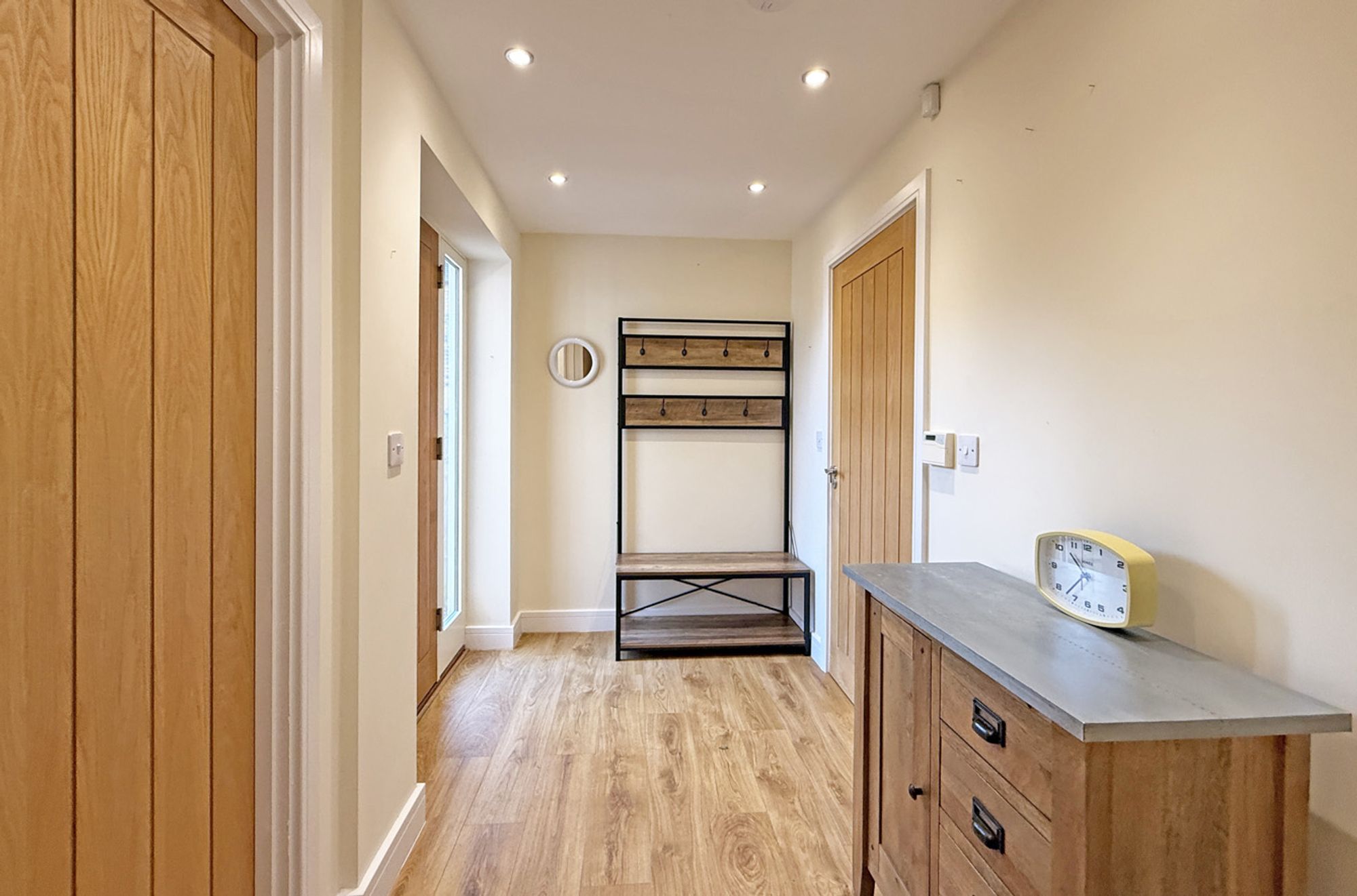 3 bed cottage for sale in High Street, Pershore 5
