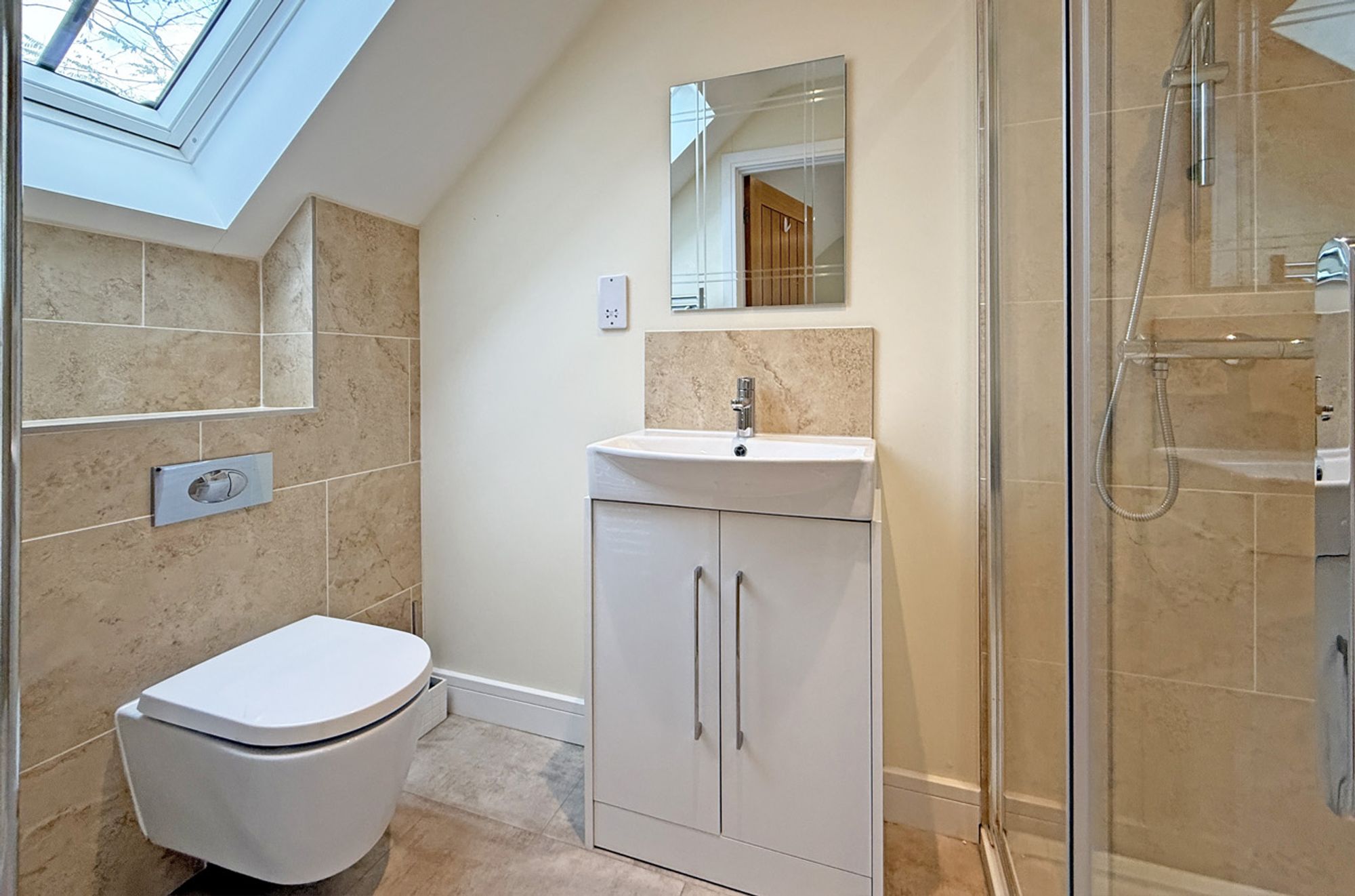 3 bed cottage for sale in High Street, Pershore  - Property Image 9