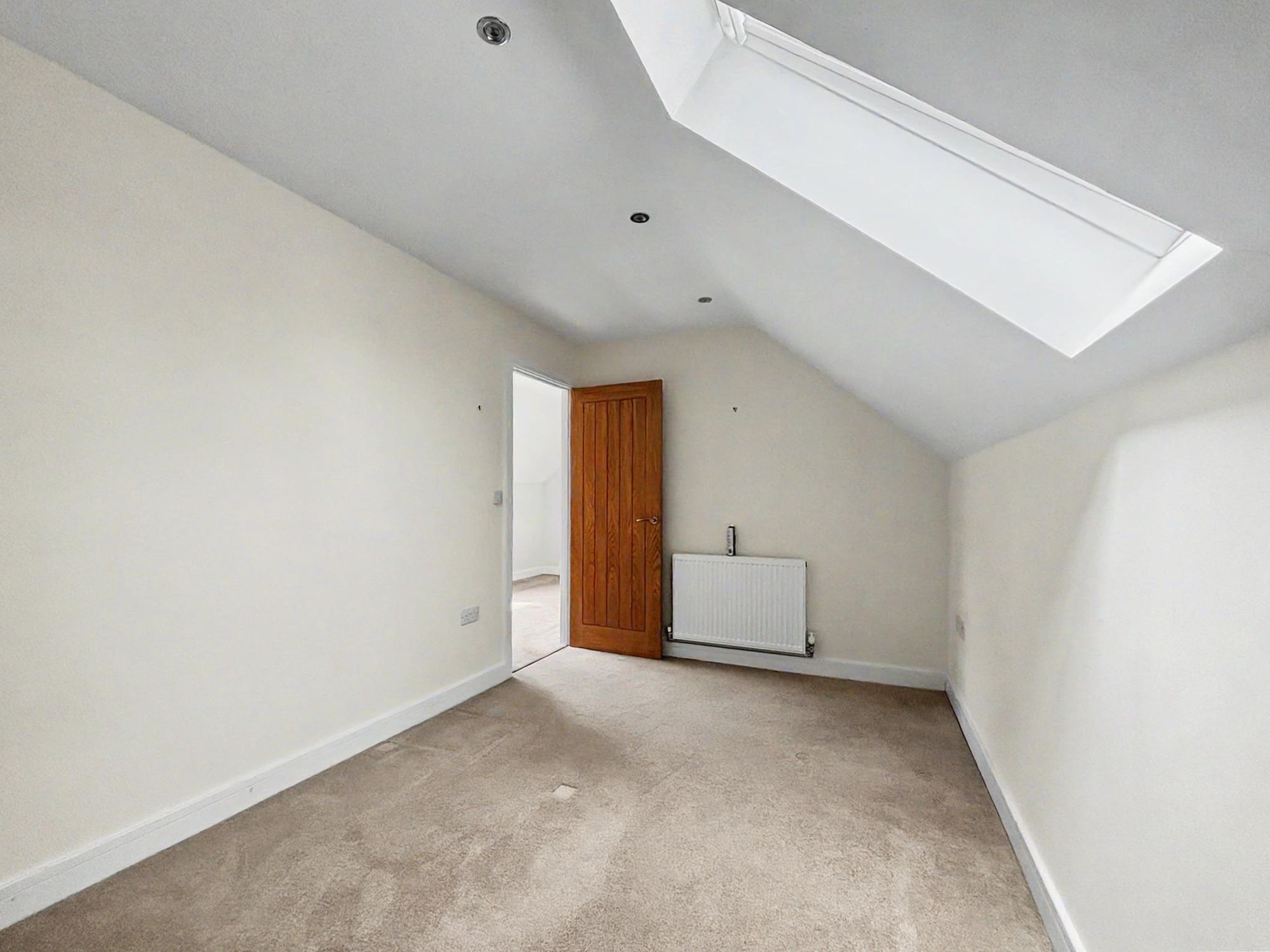 3 bed cottage for sale in High Street, Pershore 10