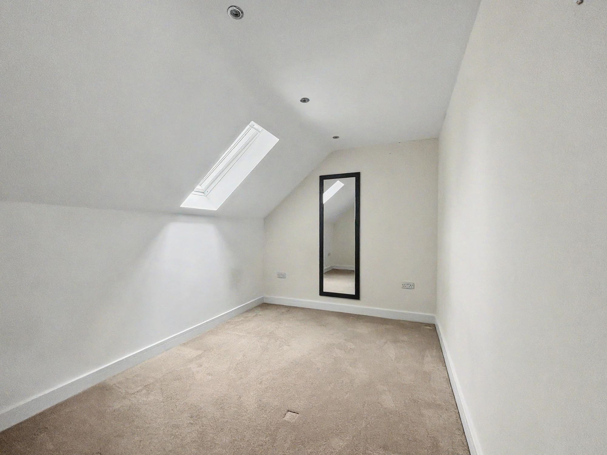 3 bed cottage for sale in High Street, Pershore 9