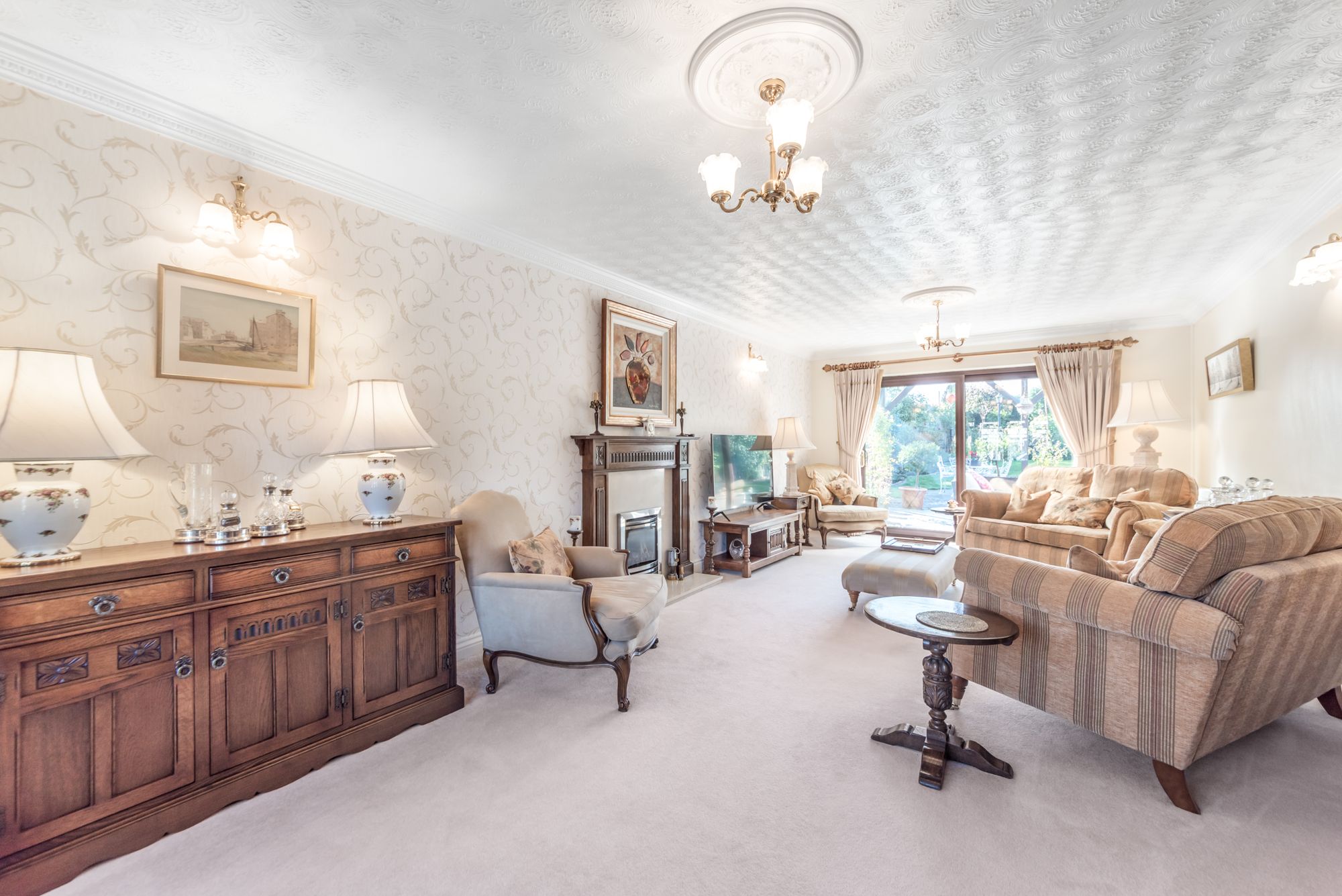 4 bed detached house for sale in Owletts End, Pershore 5