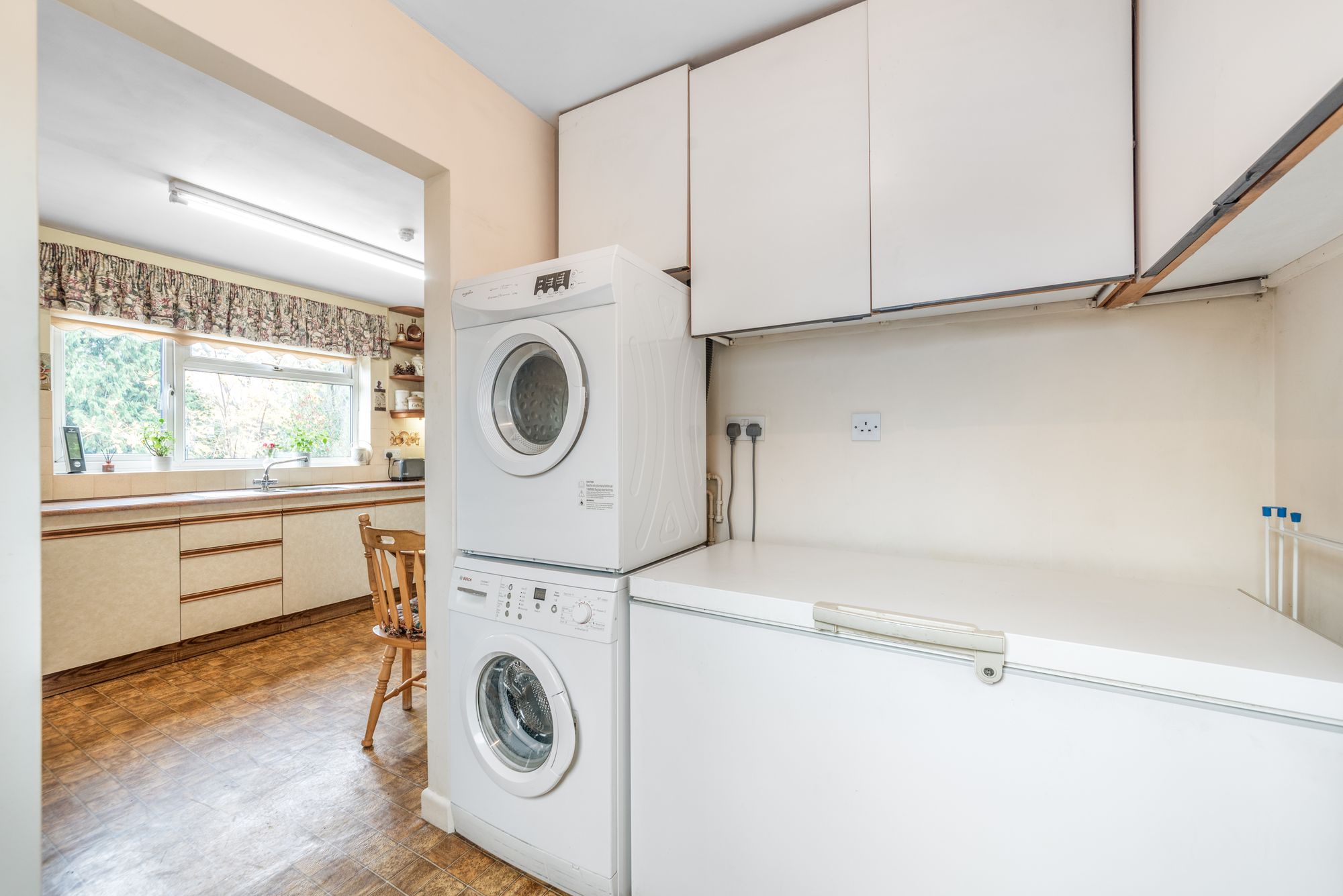 4 bed detached house for sale in Columbia Drive, Worcester 8