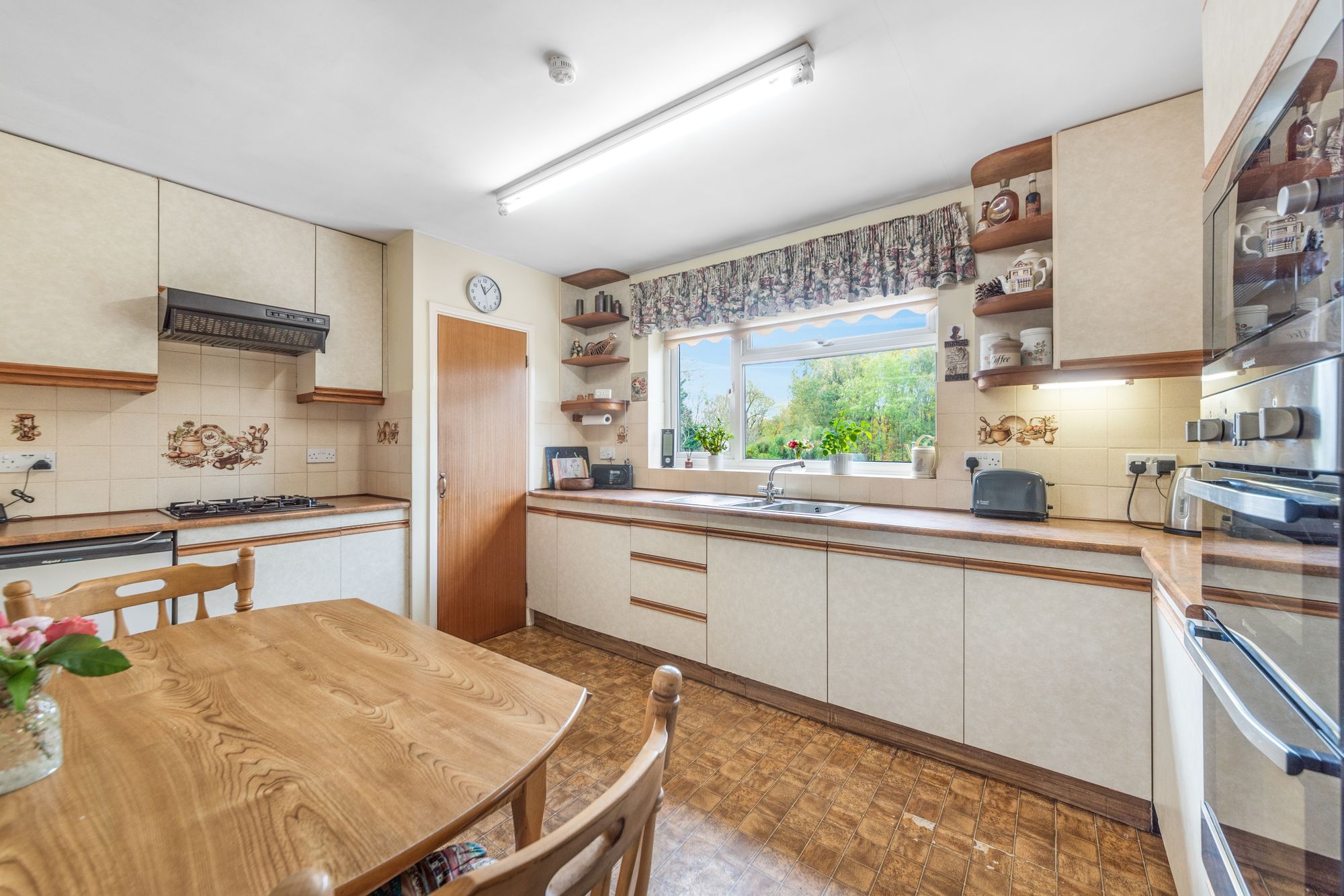 4 bed detached house for sale in Columbia Drive, Worcester 7