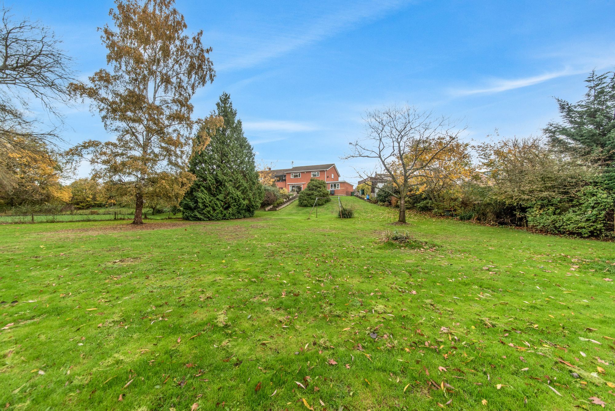 4 bed detached house for sale in Columbia Drive, Worcester  - Property Image 4