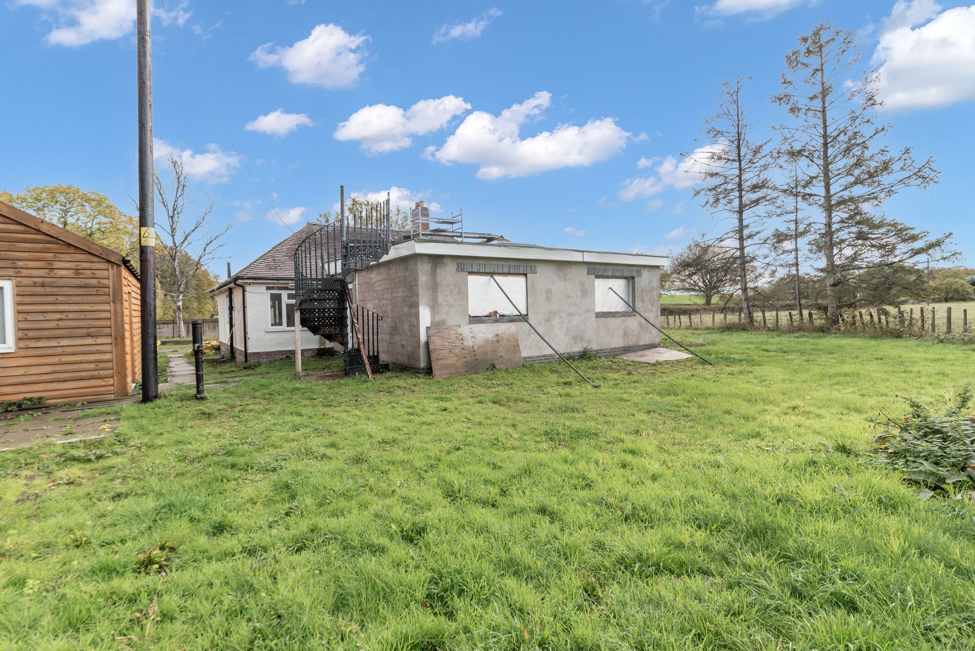 3 bed detached bungalow for sale in Welland, Malvern 9
