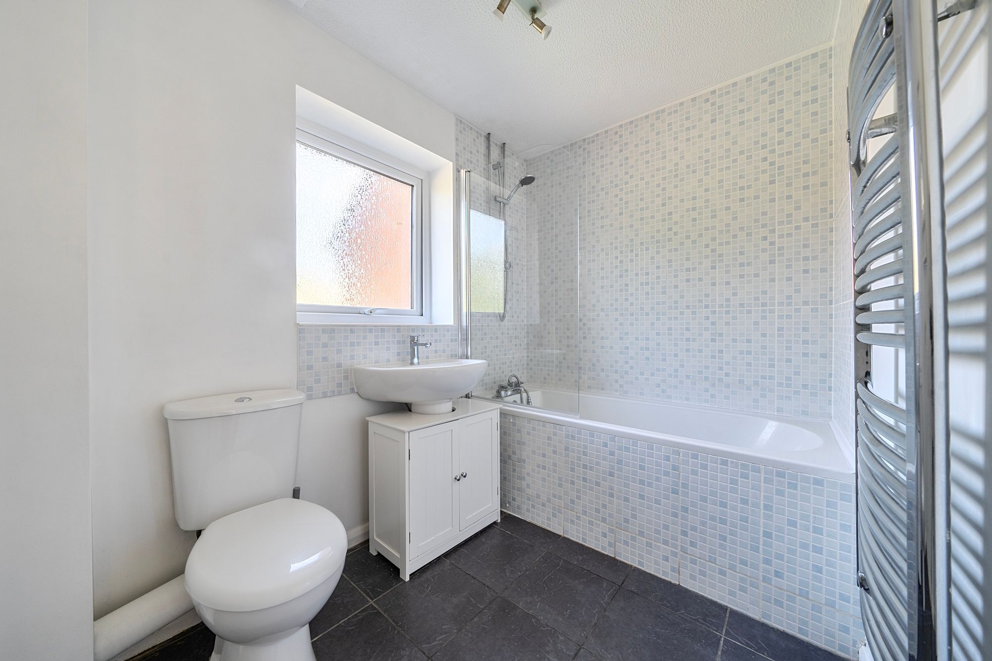 3 bed semi-detached house for sale in Chestnut Close, Pershore  - Property Image 11