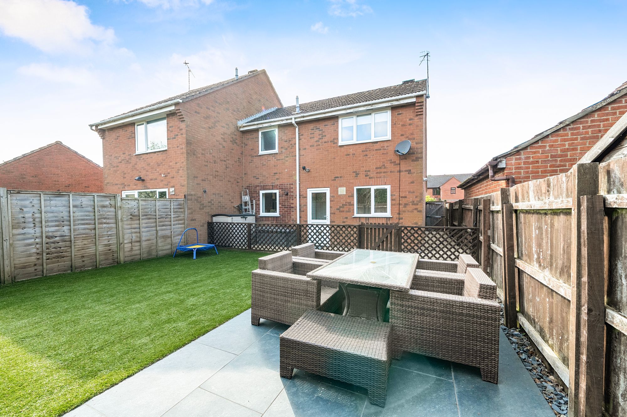 3 bed semi-detached house for sale in Chestnut Close, Pershore 14