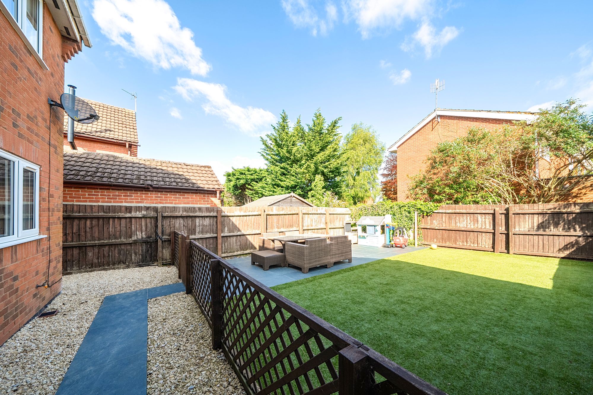 3 bed semi-detached house for sale in Chestnut Close, Pershore  - Property Image 12