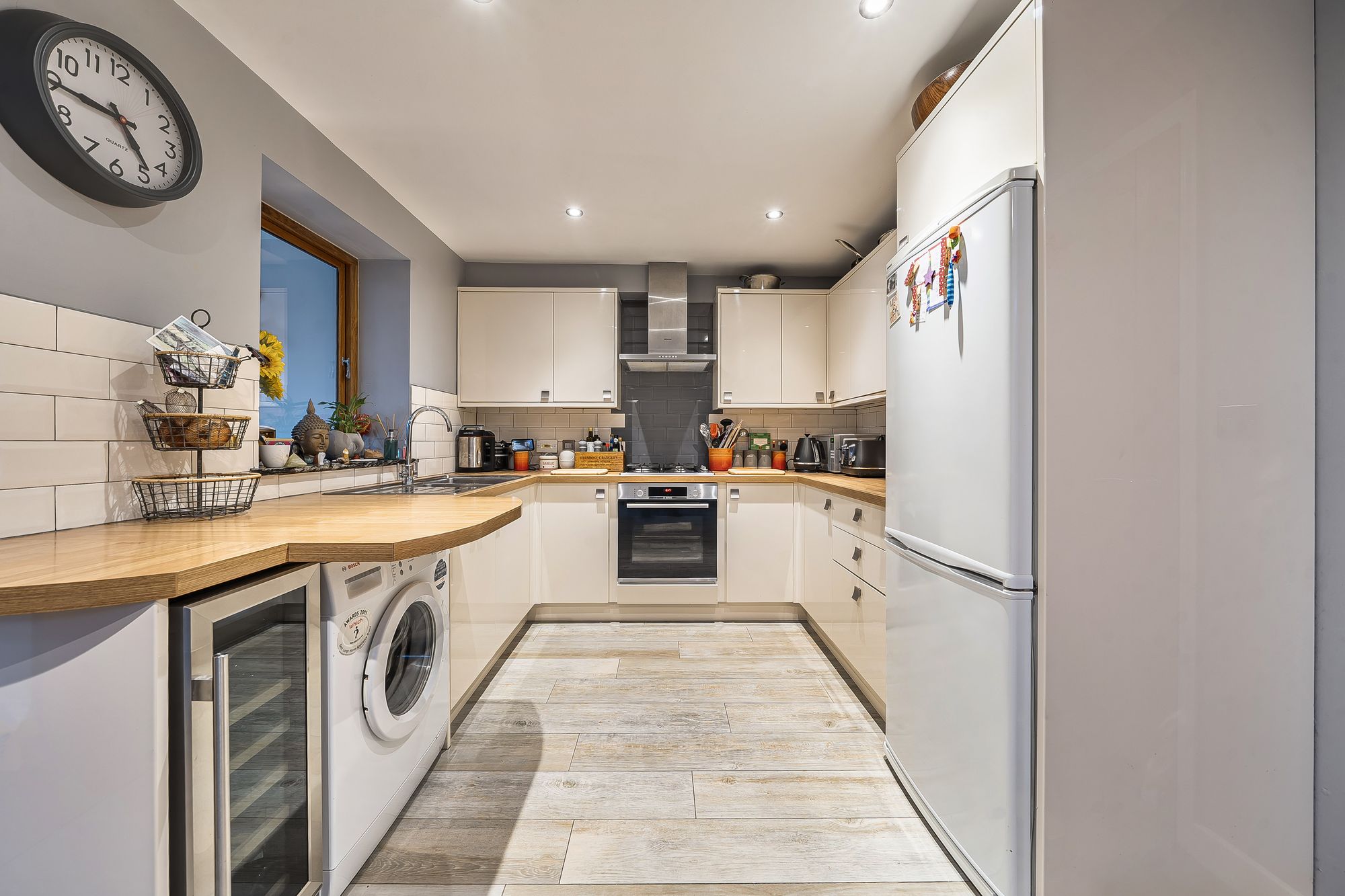 2 bed semi-detached house for sale in Willow Bank, Pershore 3