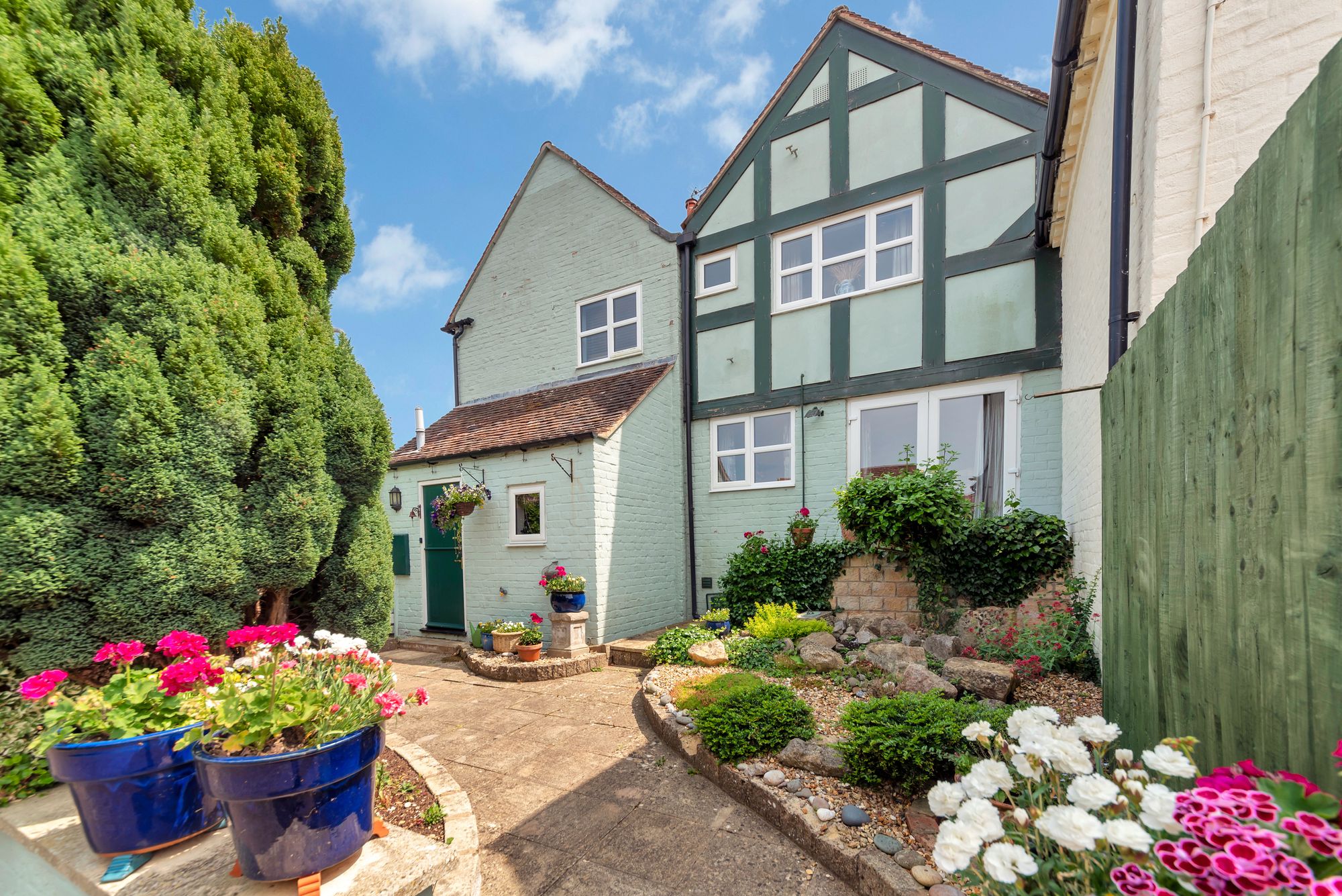 4 bed semi-detached house for sale in Top Street, Pershore 17