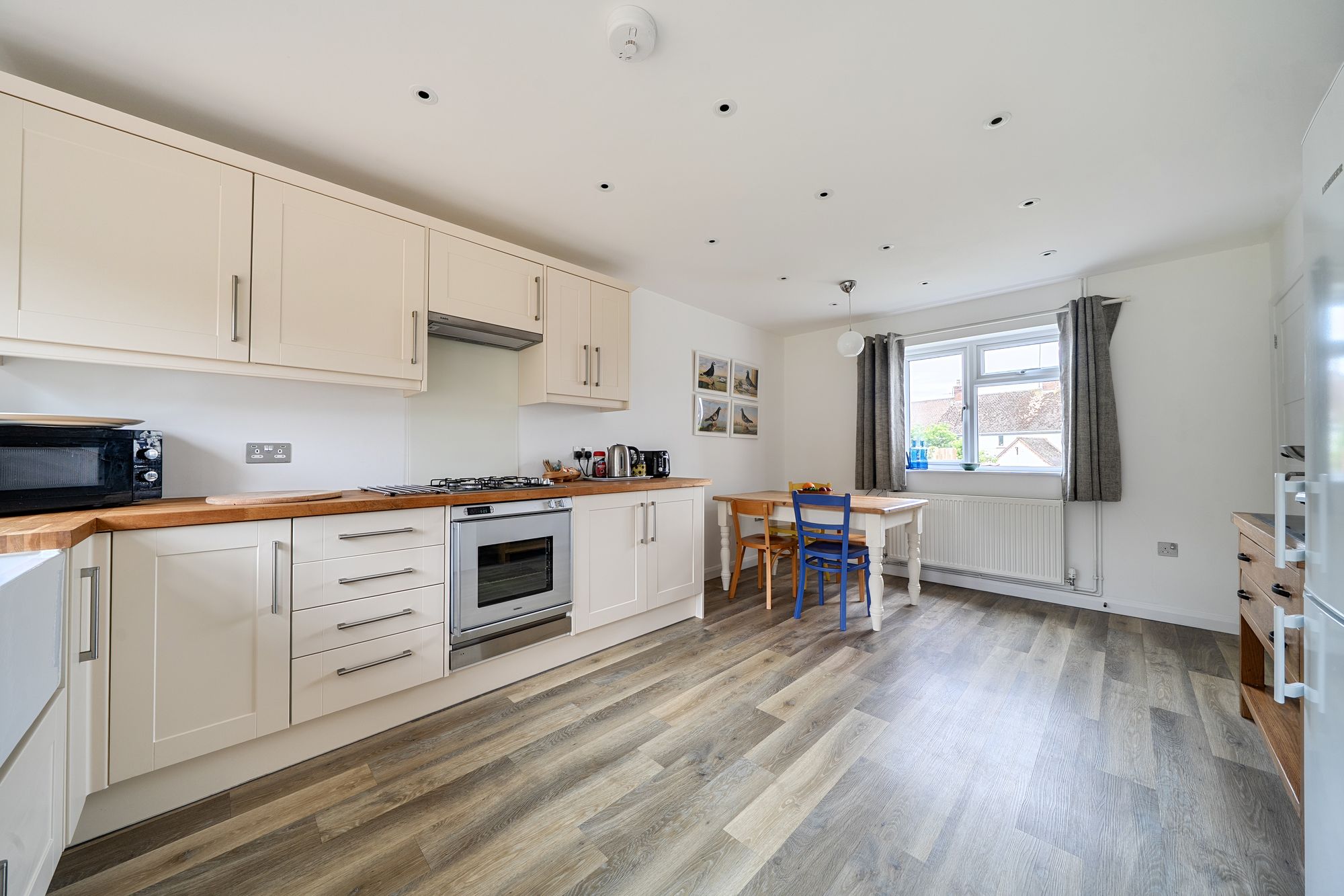 3 bed semi-detached house for sale in Hands Orchard, Pershore  - Property Image 2