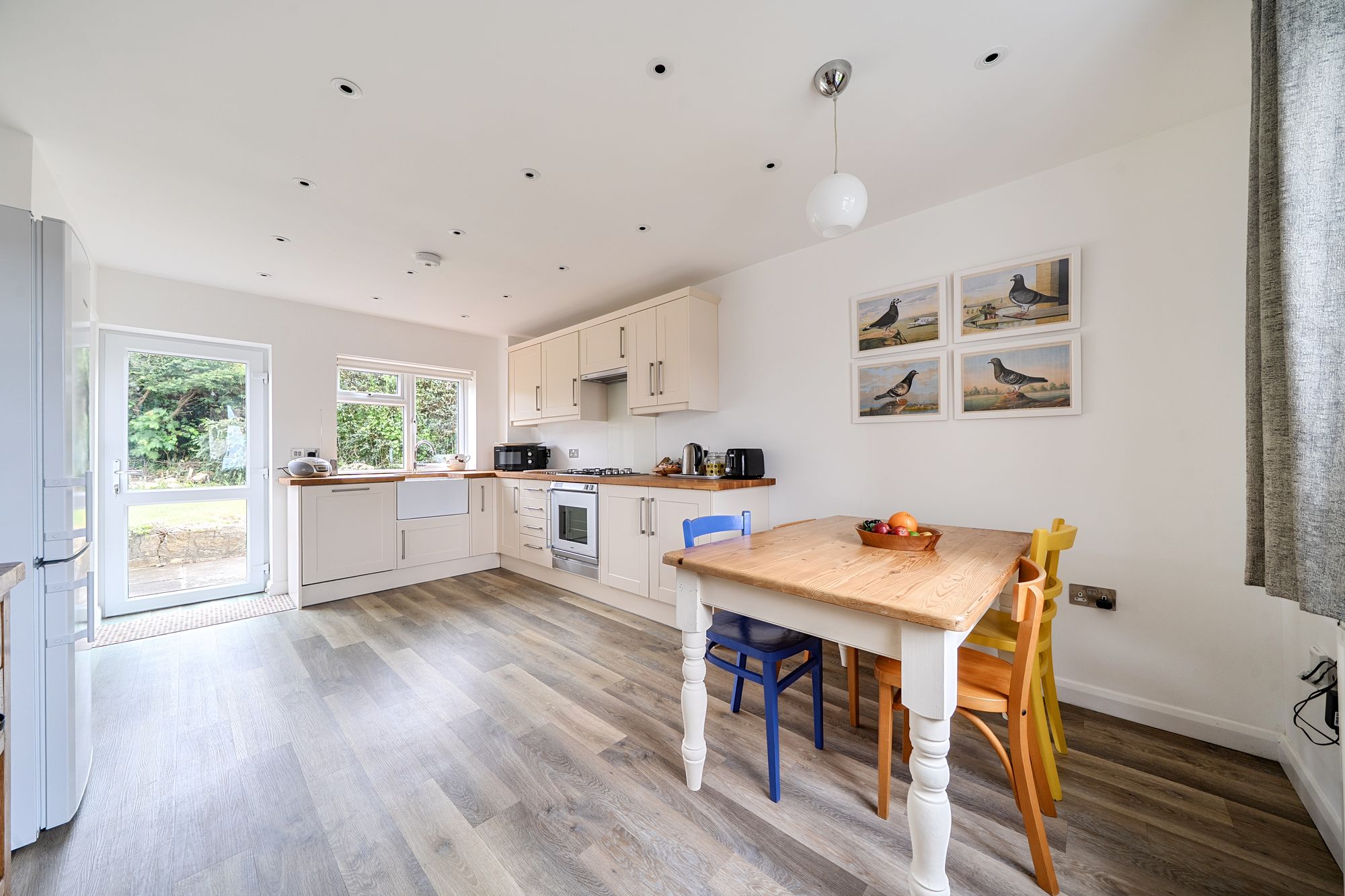 3 bed semi-detached house for sale in Hands Orchard, Pershore 2