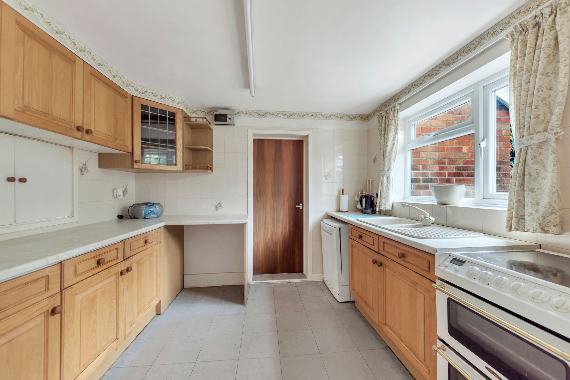 3 bed end of terrace house for sale in Station Road, Pershore  - Property Image 3