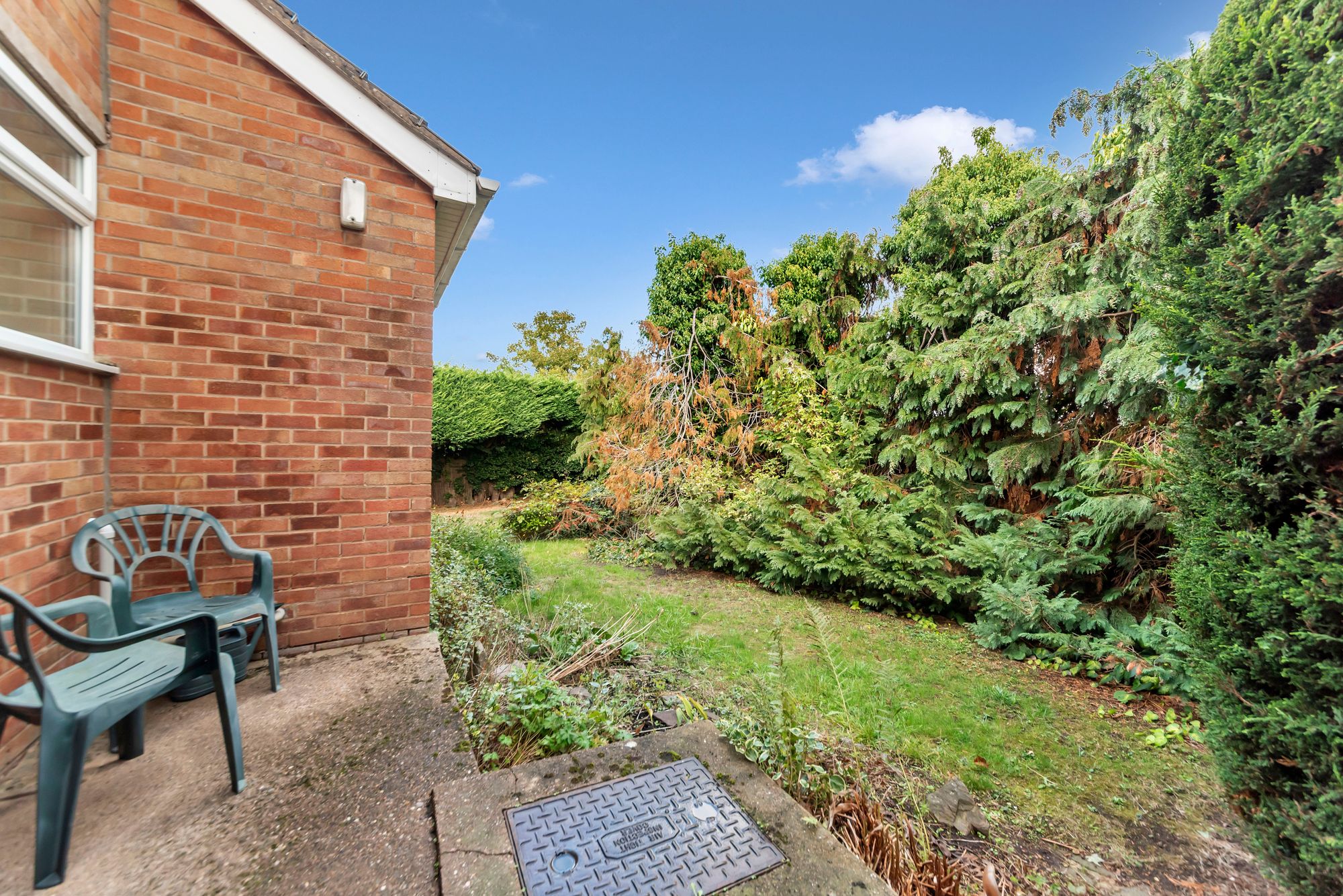3 bed end of terrace house for sale in Station Road, Pershore 17