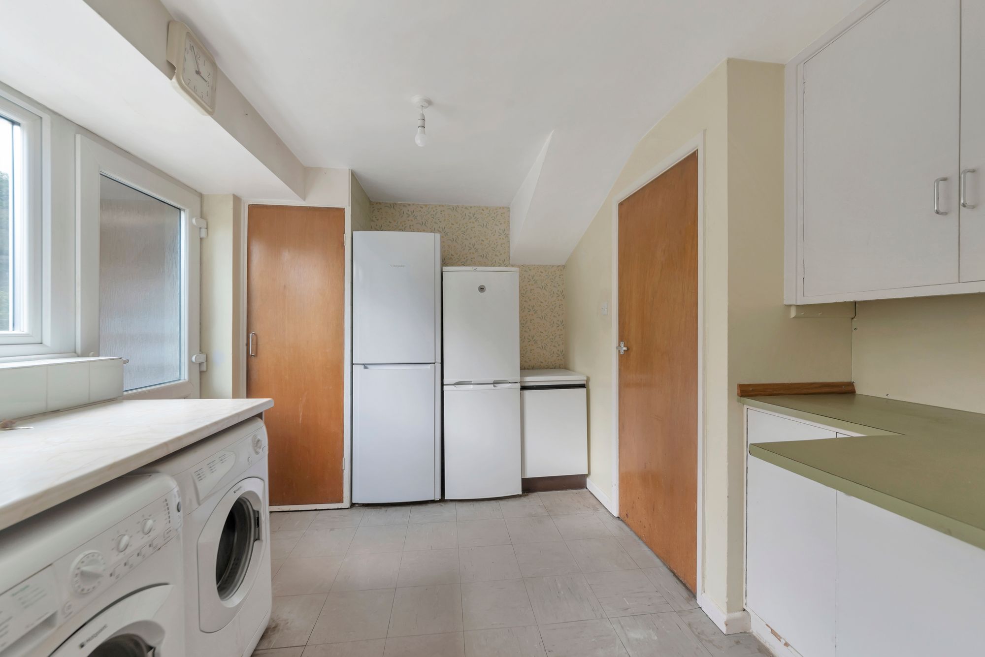 3 bed end of terrace house for sale in Station Road, Pershore 3