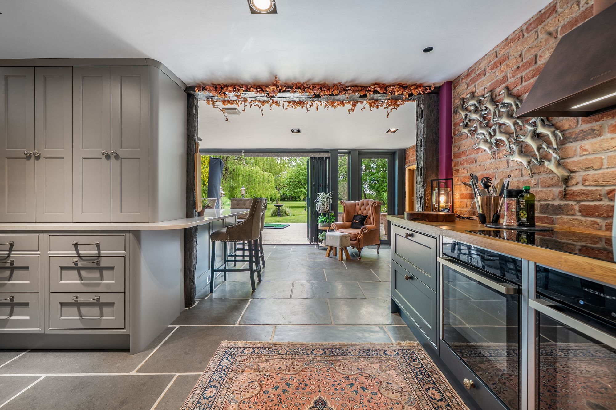 4 bed detached house for sale in Grafton Flyford, Worcester  - Property Image 2
