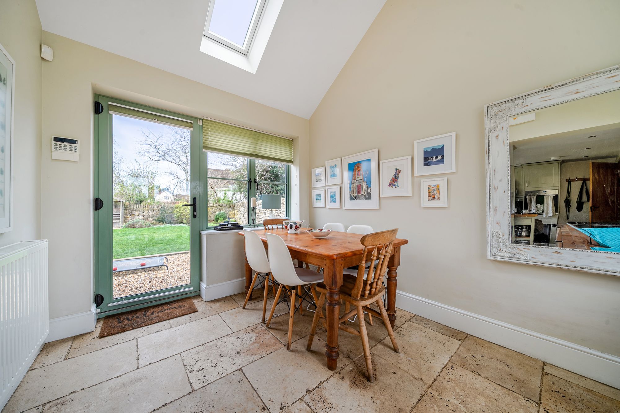 3 bed semi-detached house for sale in Upper End, Pershore 4