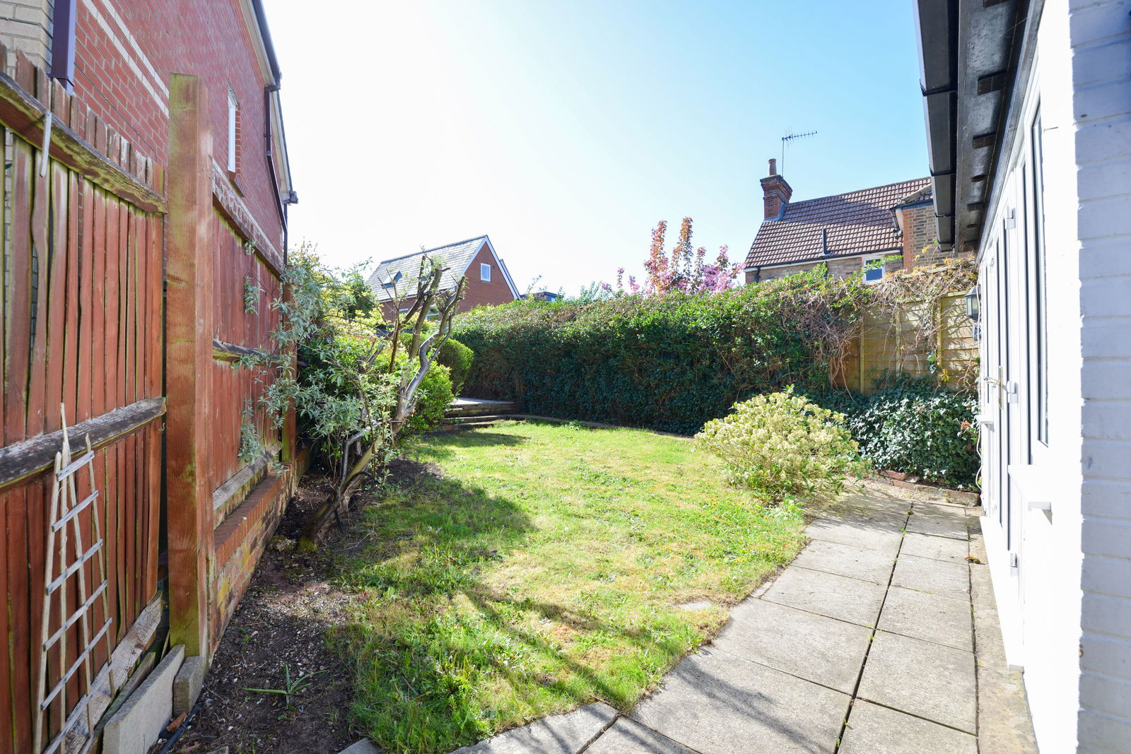 3 bed detached house to rent in Springfield Road, Guildford, GU1 4DP  - Property Image 20