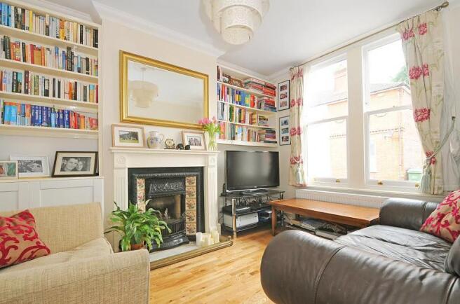 3 bed detached house to rent in Springfield Road, Guildford, GU1 4DP  - Property Image 3